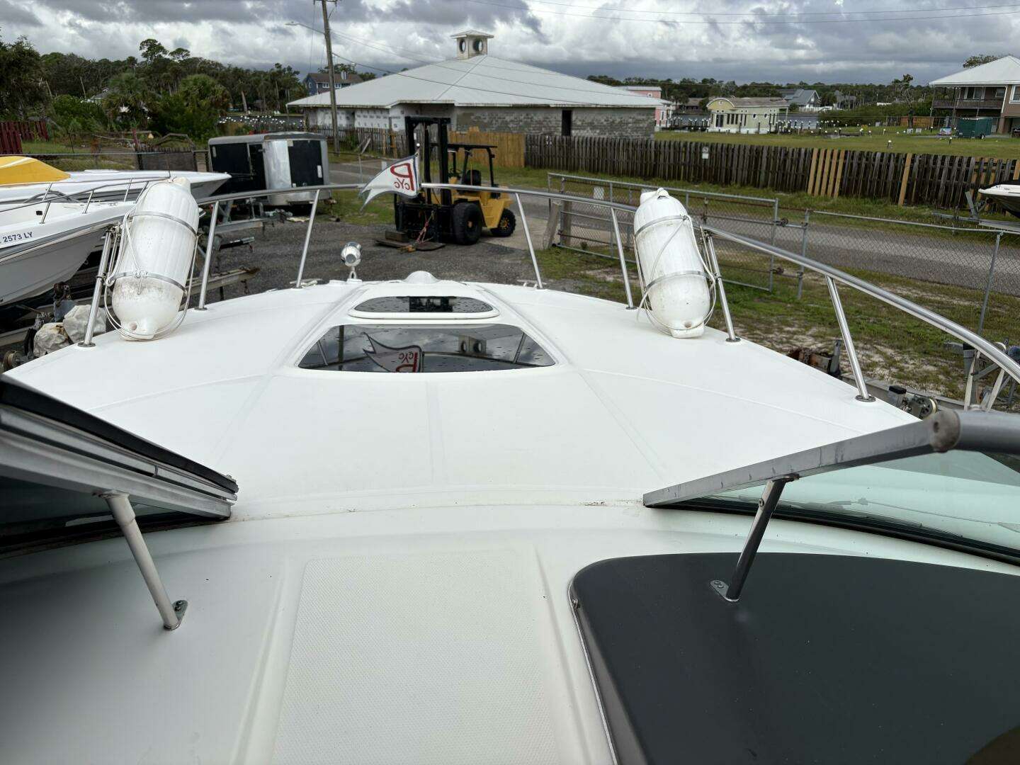 2012 Sea Ray 310 Sundancer - Image 15