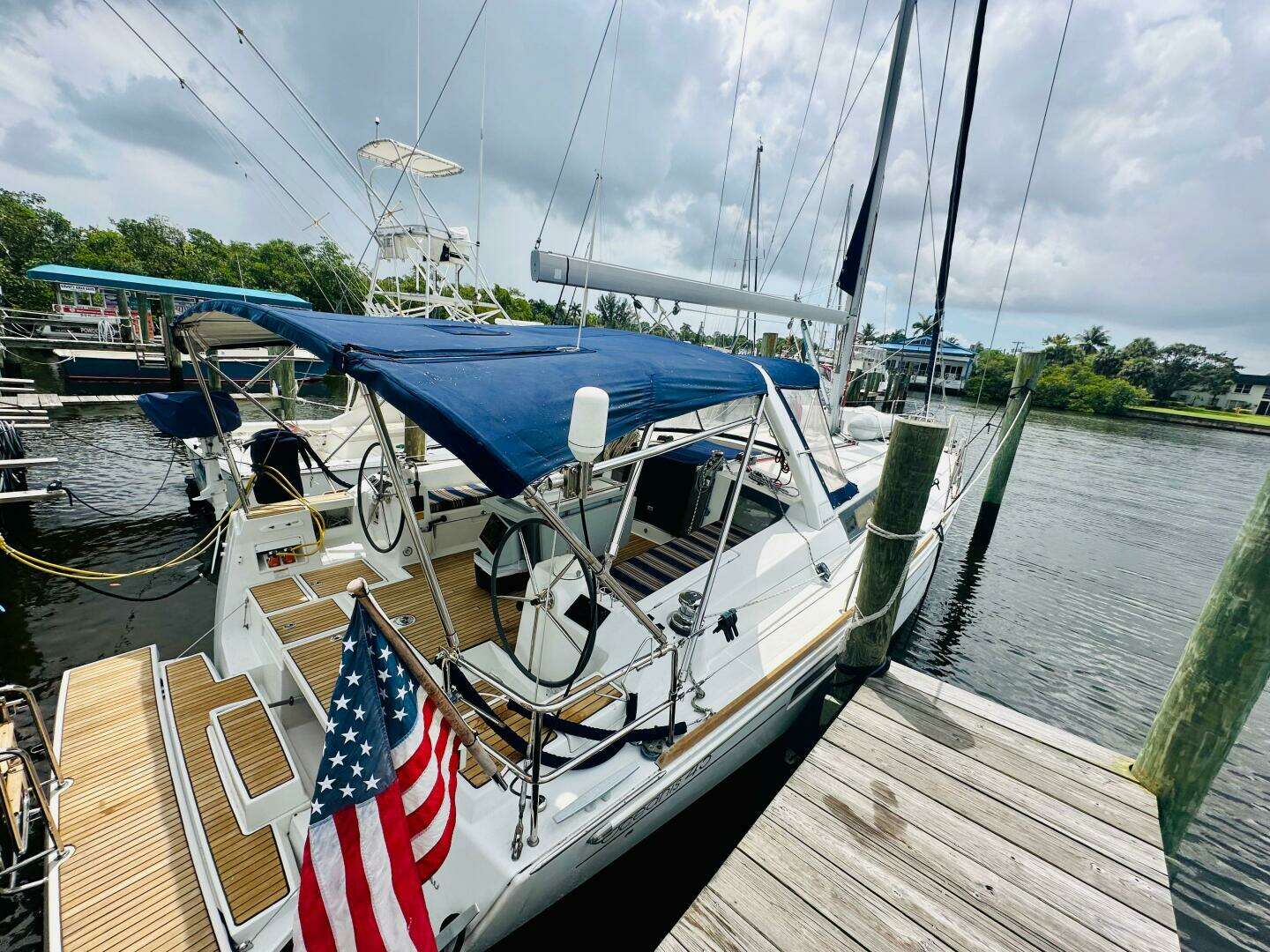 2015 Beneteau Oceanis 45 - Image 21