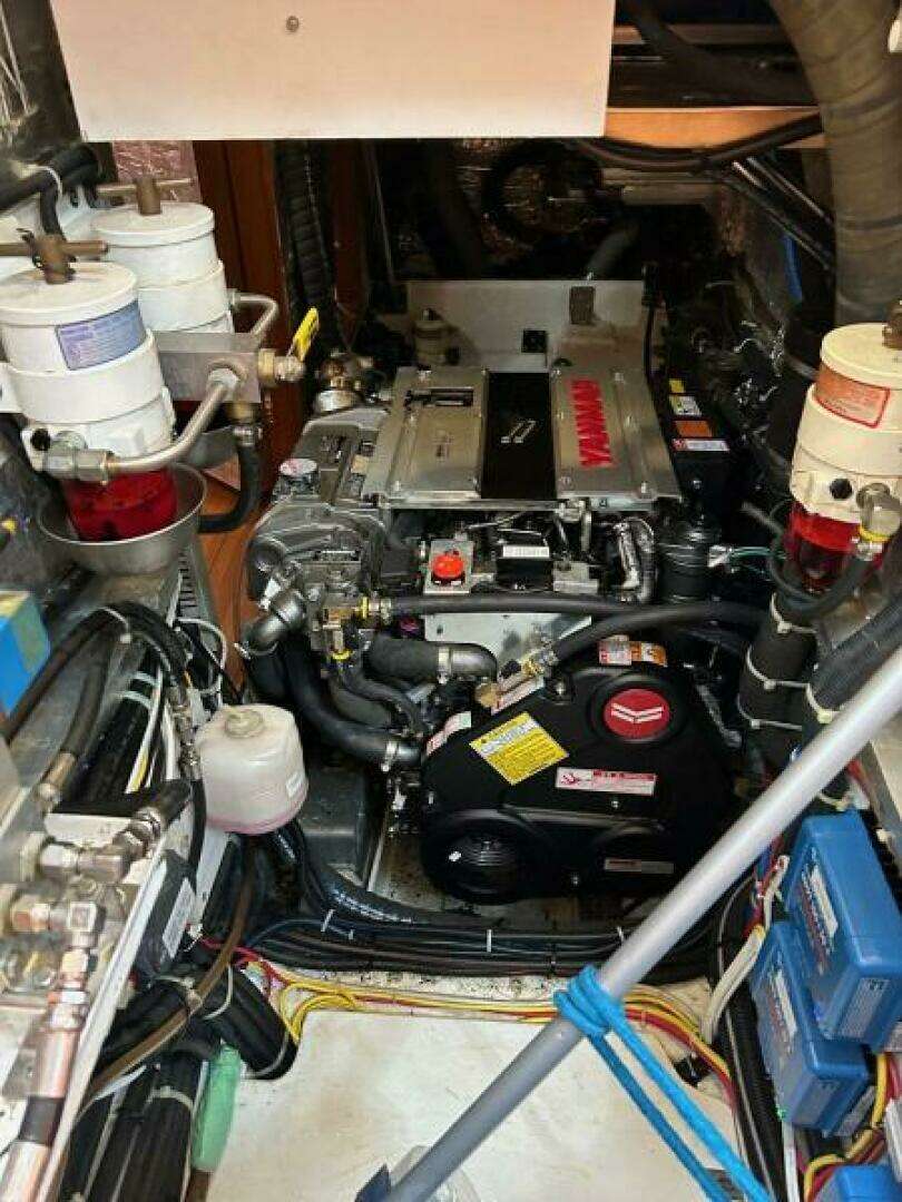 2011 Hylas 70 - Image 60