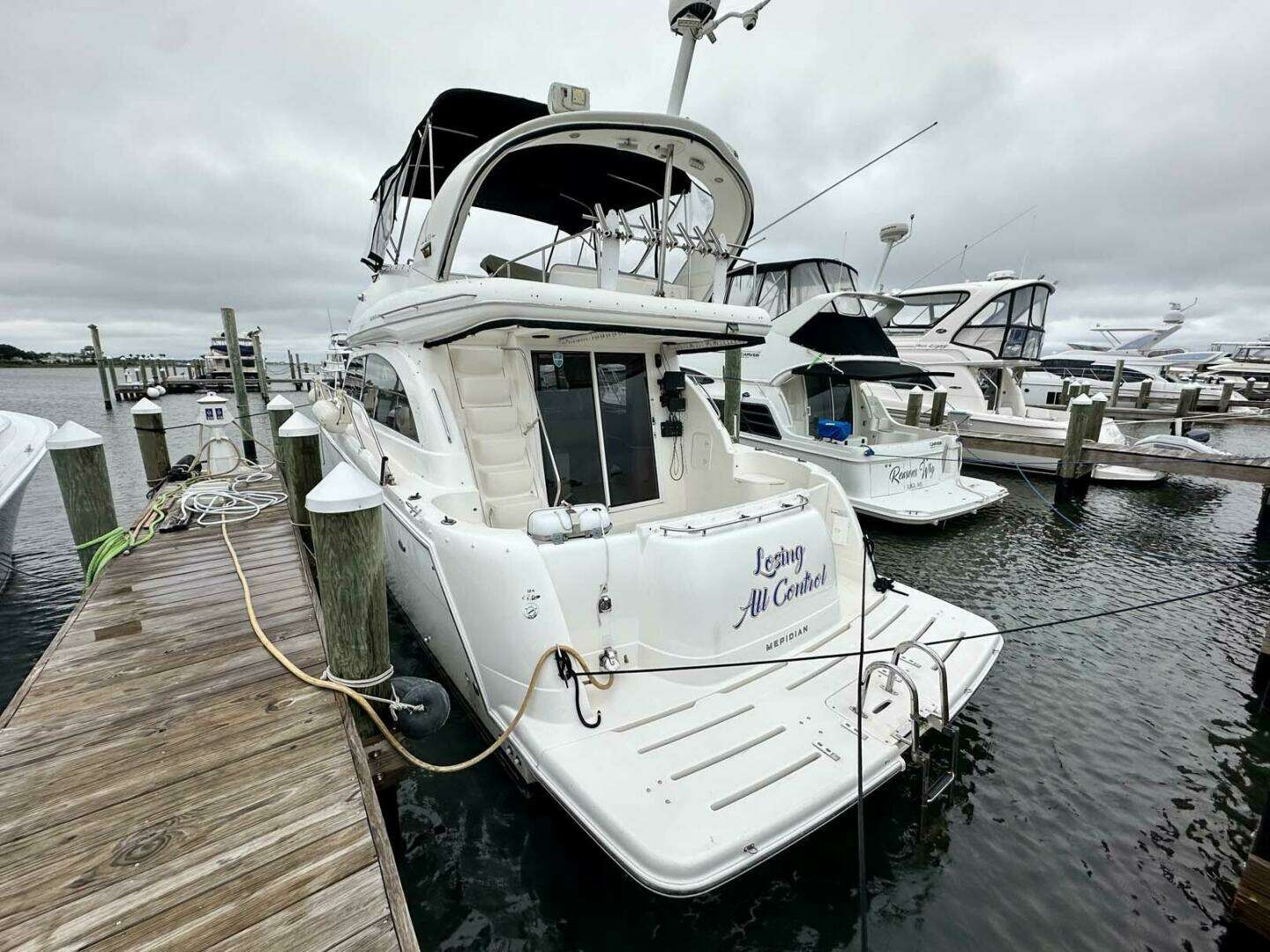 2007 Meridian 411 Sedan - Image 5