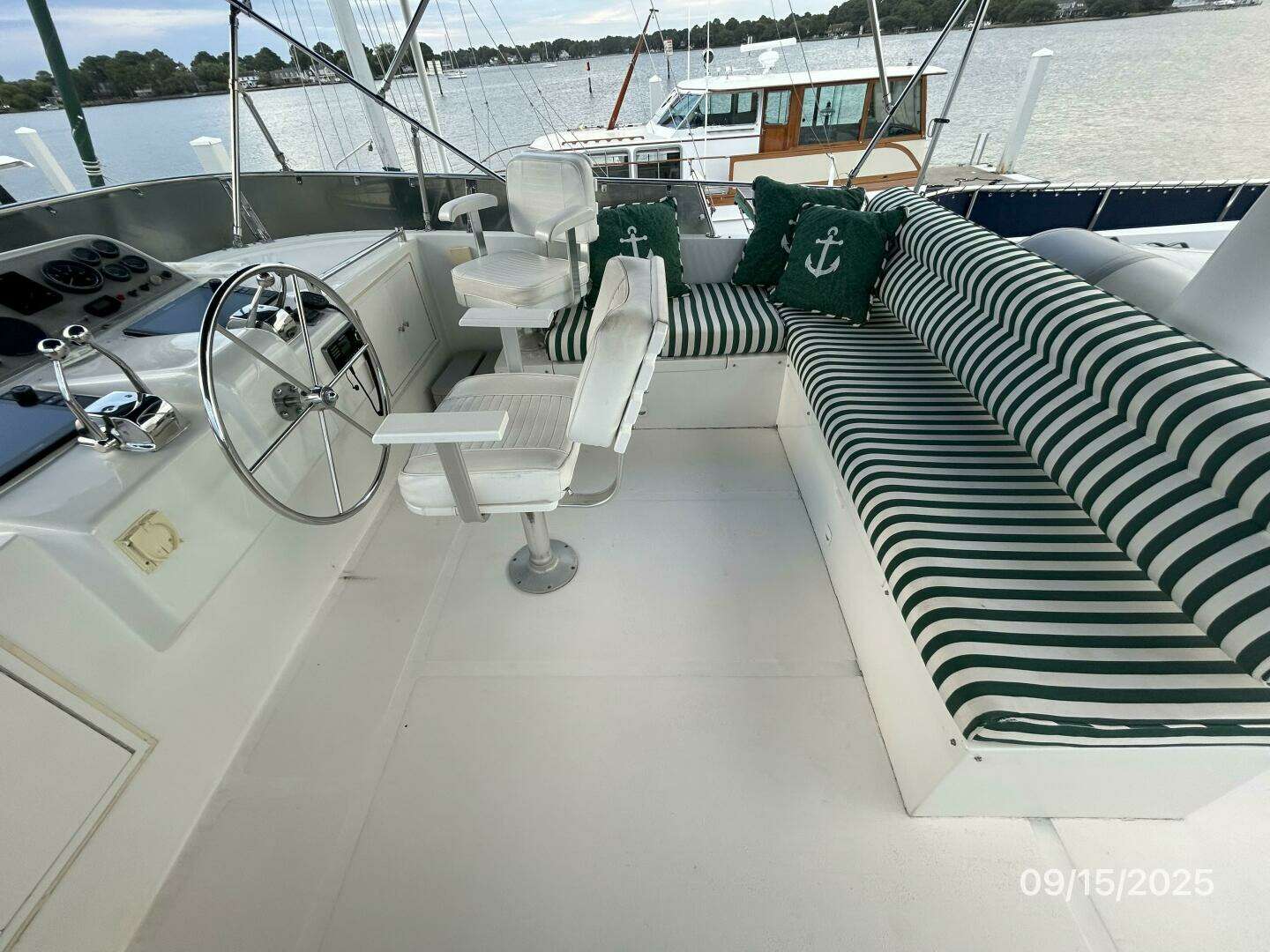 2000 Ocean Alexander 450 Classico - Image 17