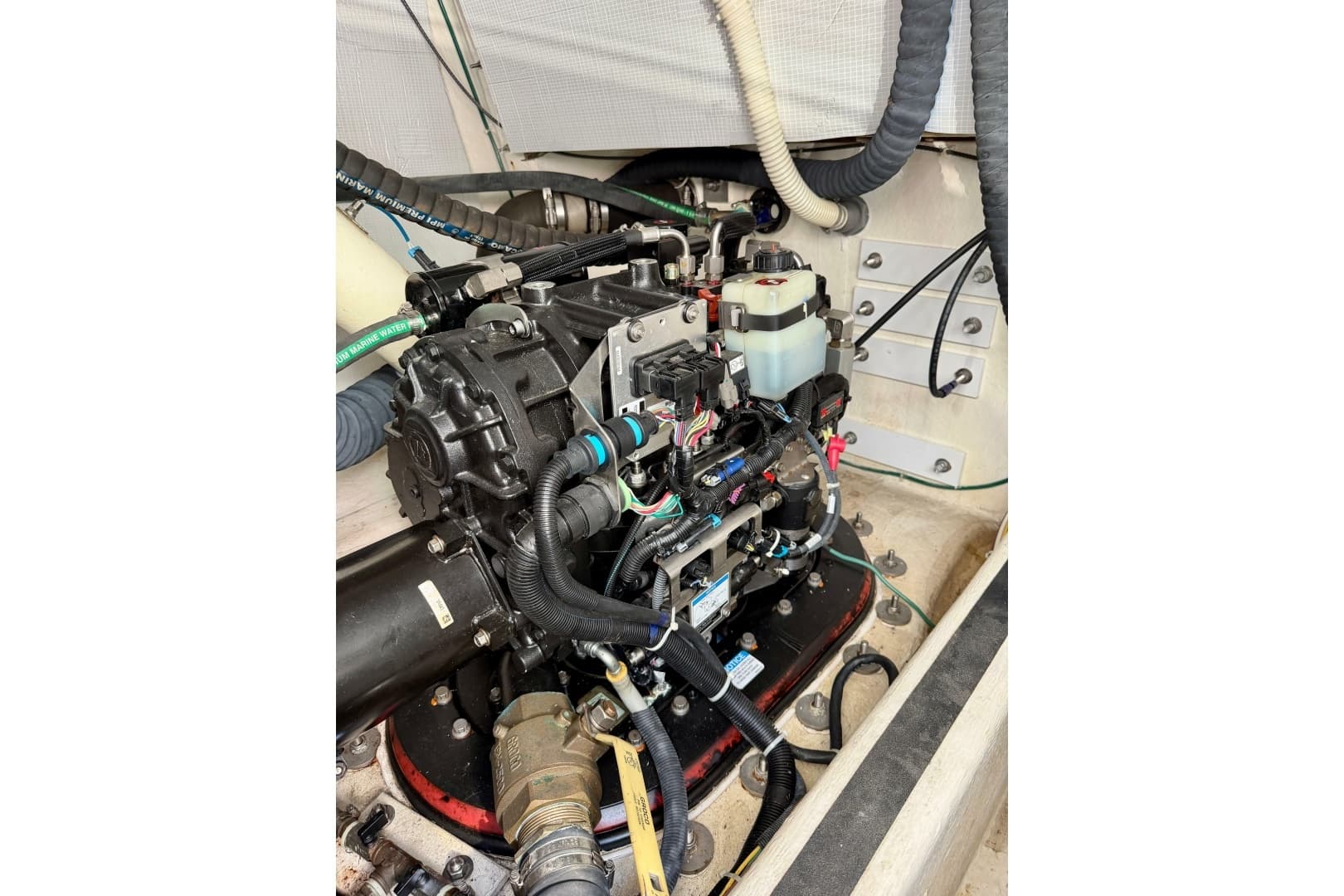 2016 Sabre 48 Salon Express - Image 72