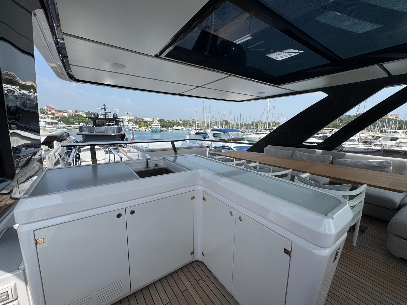 Ferretti Yachts 860 2024 used yacht for sale