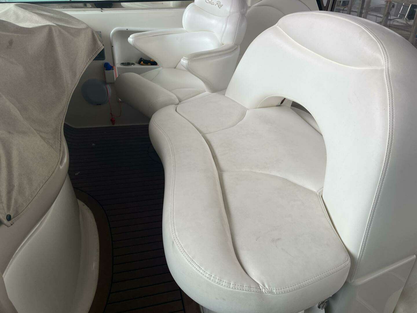 2001 Sea Ray 380 Sundancer - Image 12