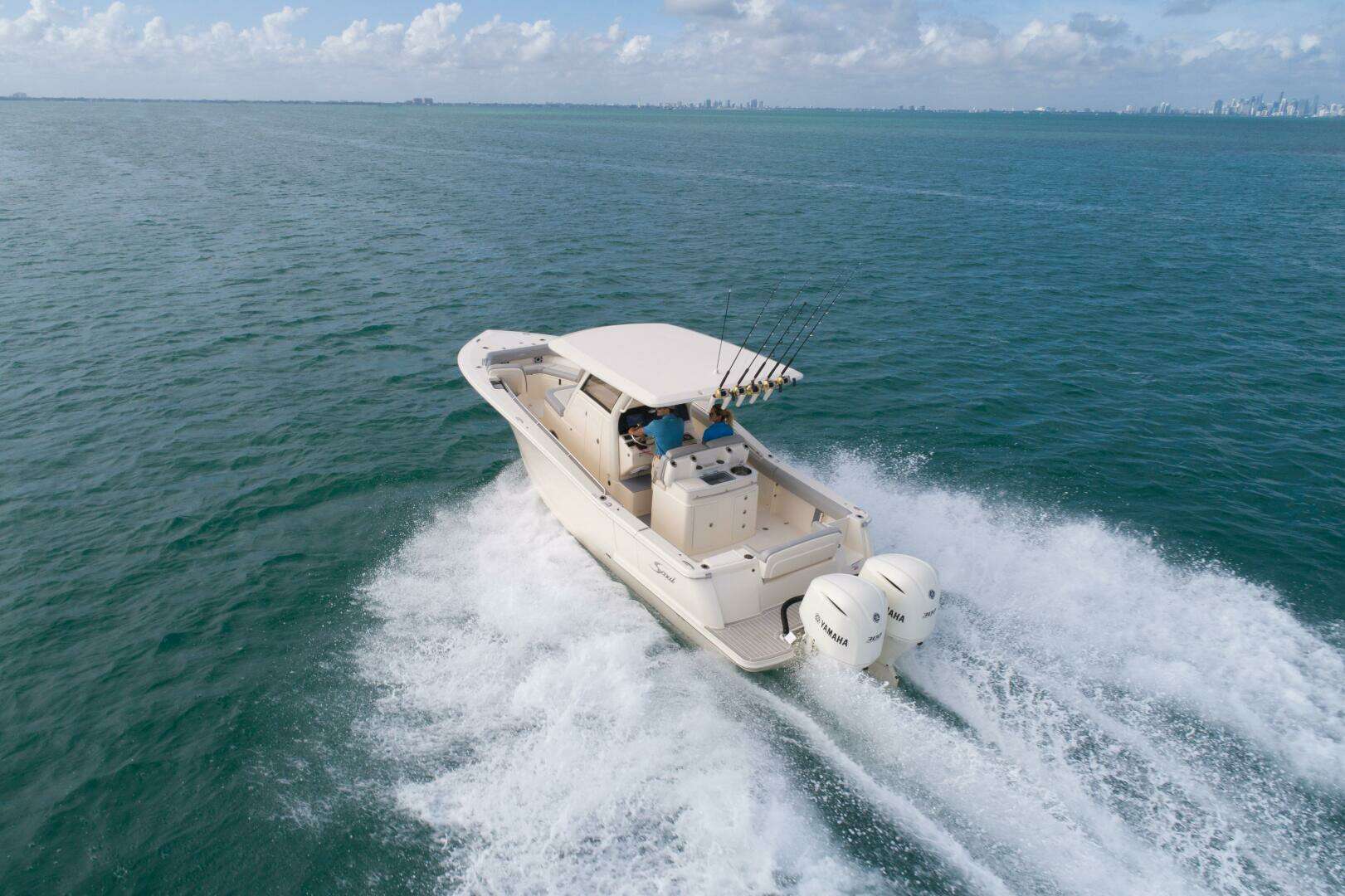 2026 Scout 305 LXF - Image 3
