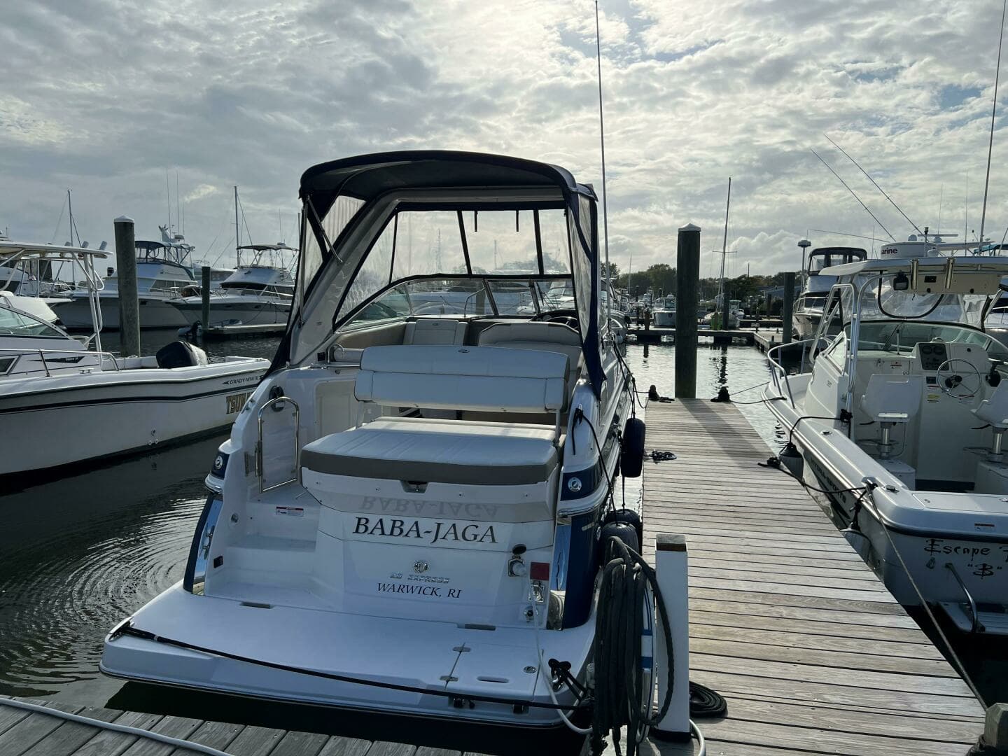 2017 Regal 28 Express - Image 5