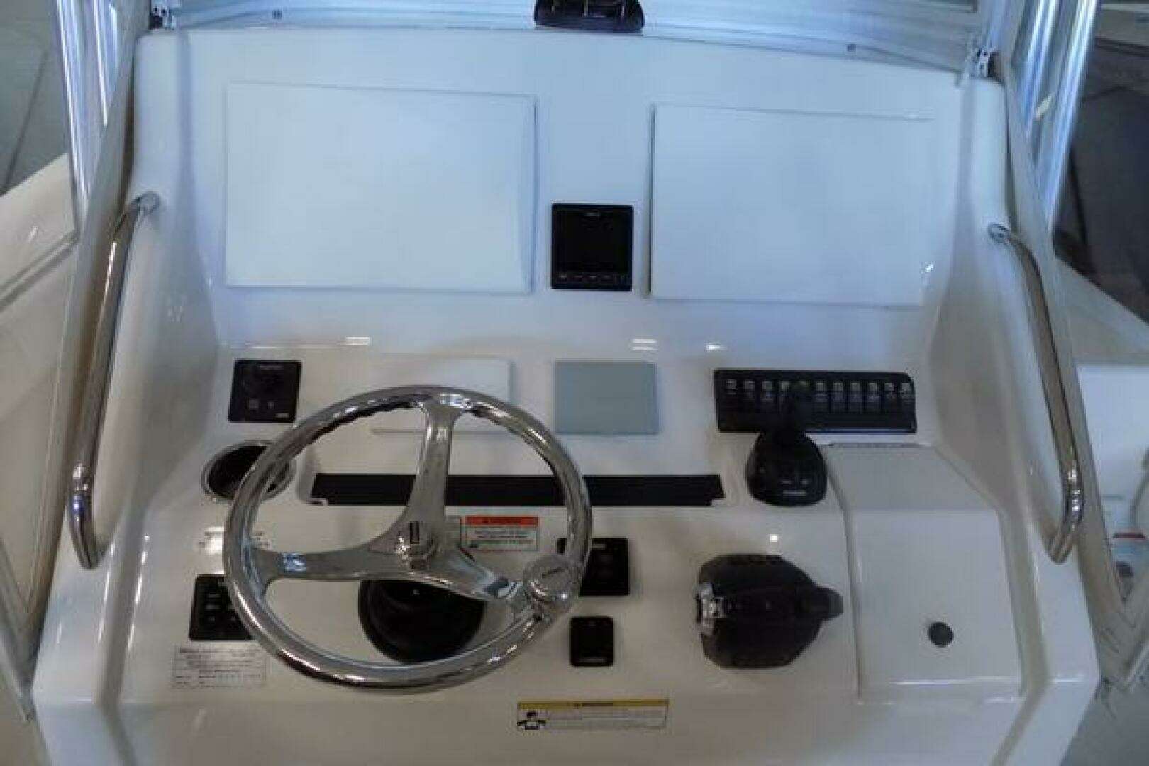 2013 Regulator 34SS - Image 12