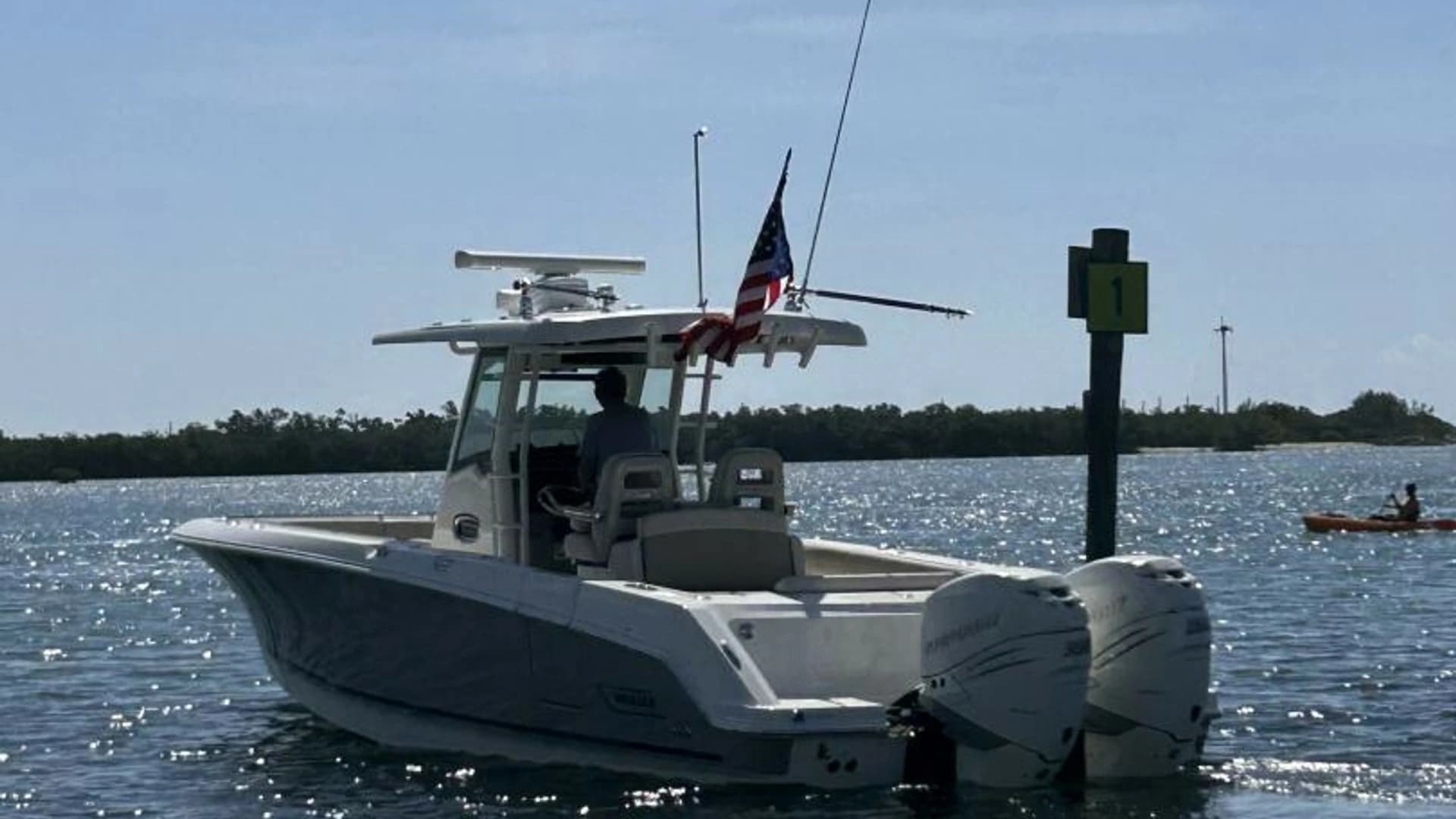 2017 Boston Whaler 330 Outrage - Image 32