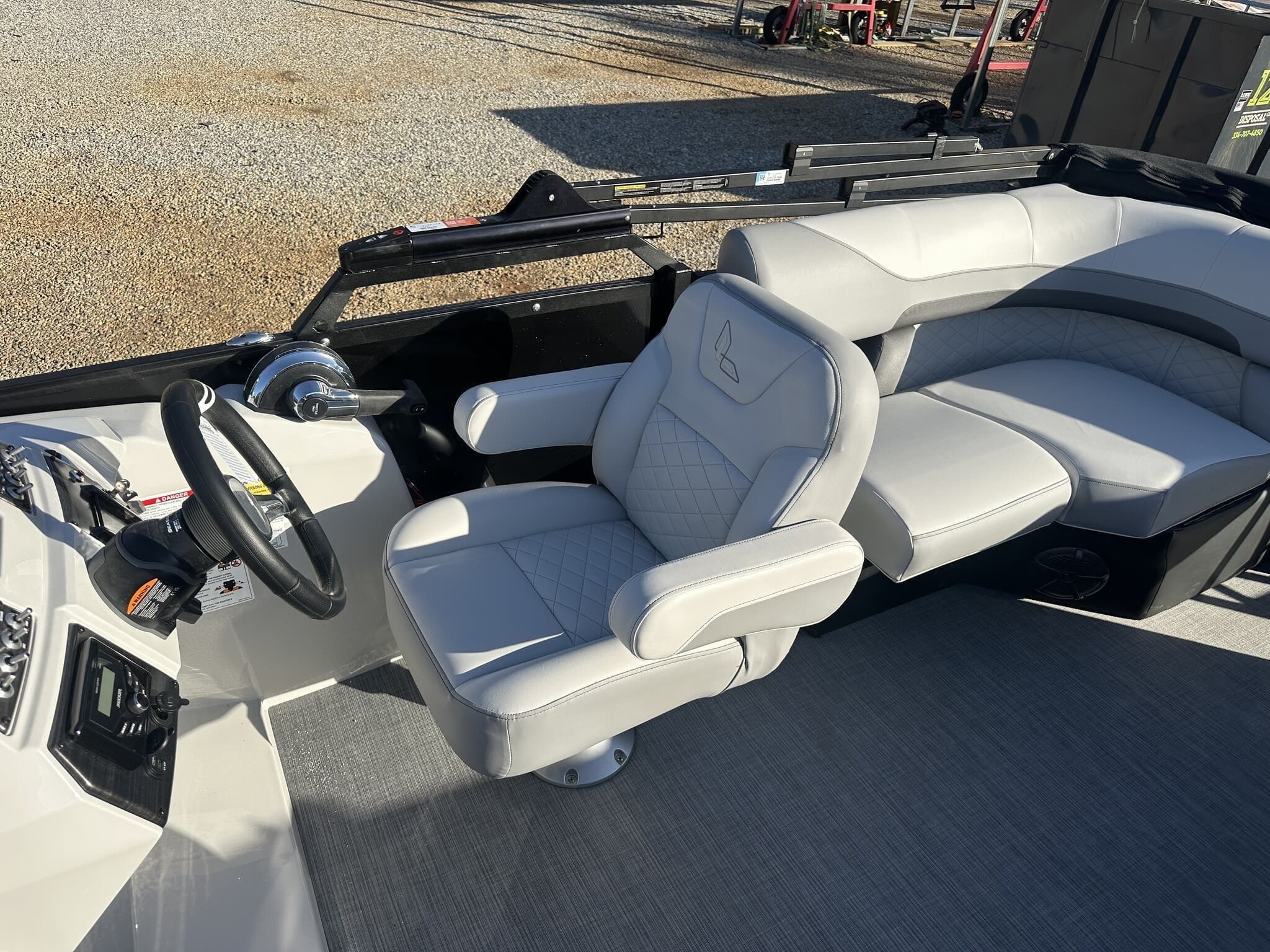 2025 Lowe Ss 230 - 8