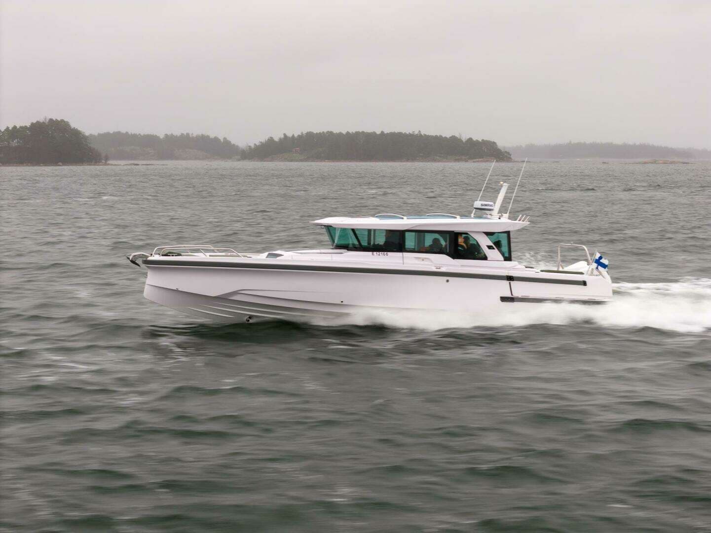2027 Axopar 38 - Image 4