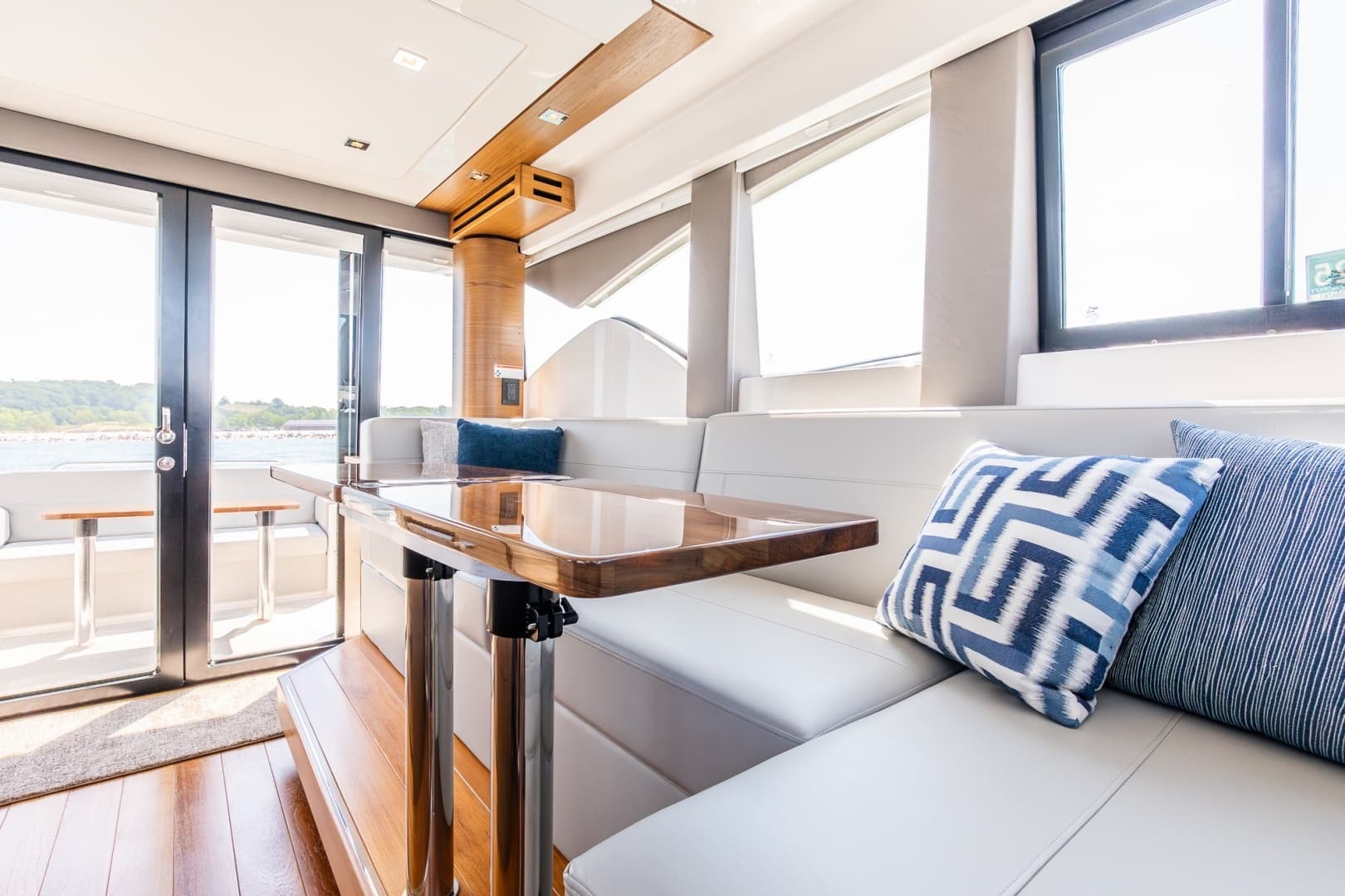 2023 Tiara Yachts 39 Coupe - Image 34