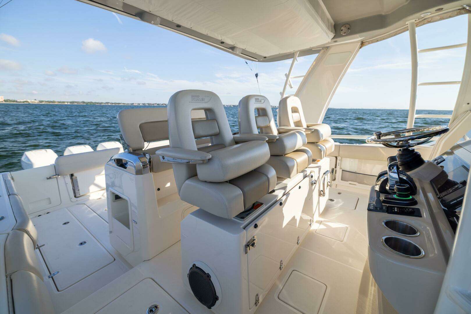2021 Boston Whaler 420 Outrage - Image 52