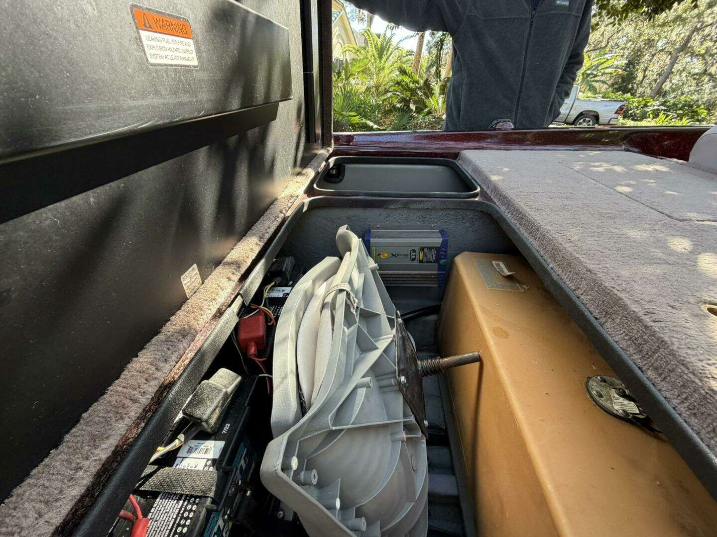 1998 Astro 20 B - Image 34