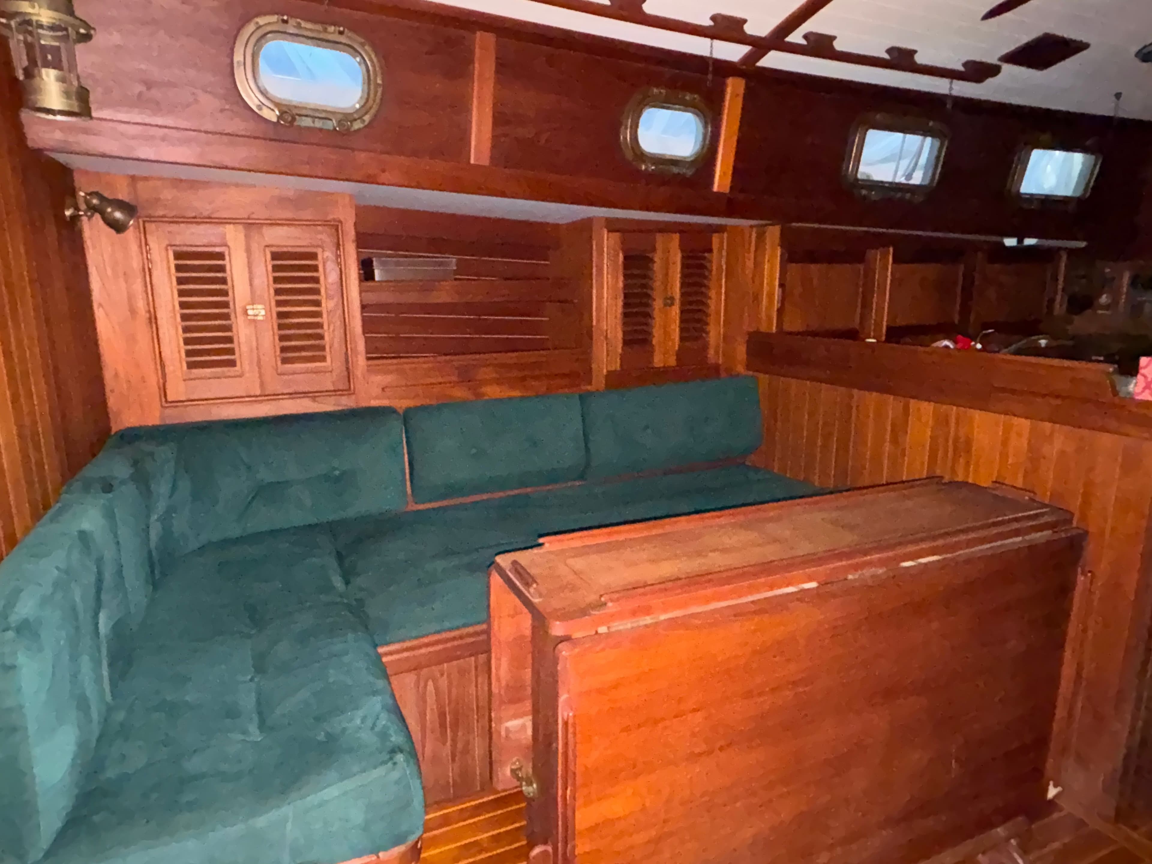 1983 Shannon 38 - 33