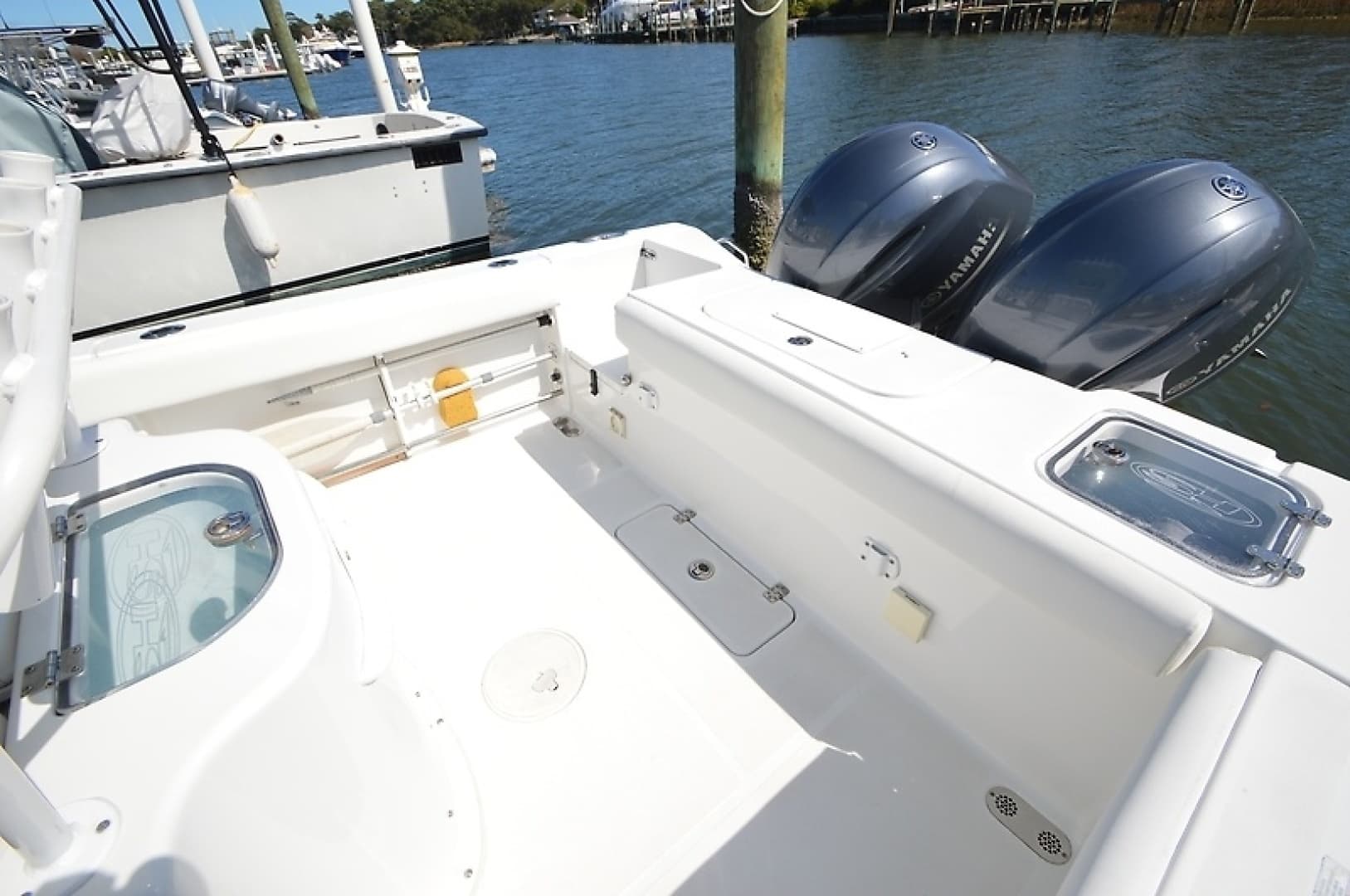 2017 Sea Hunt 25 Gamefish - Image 17