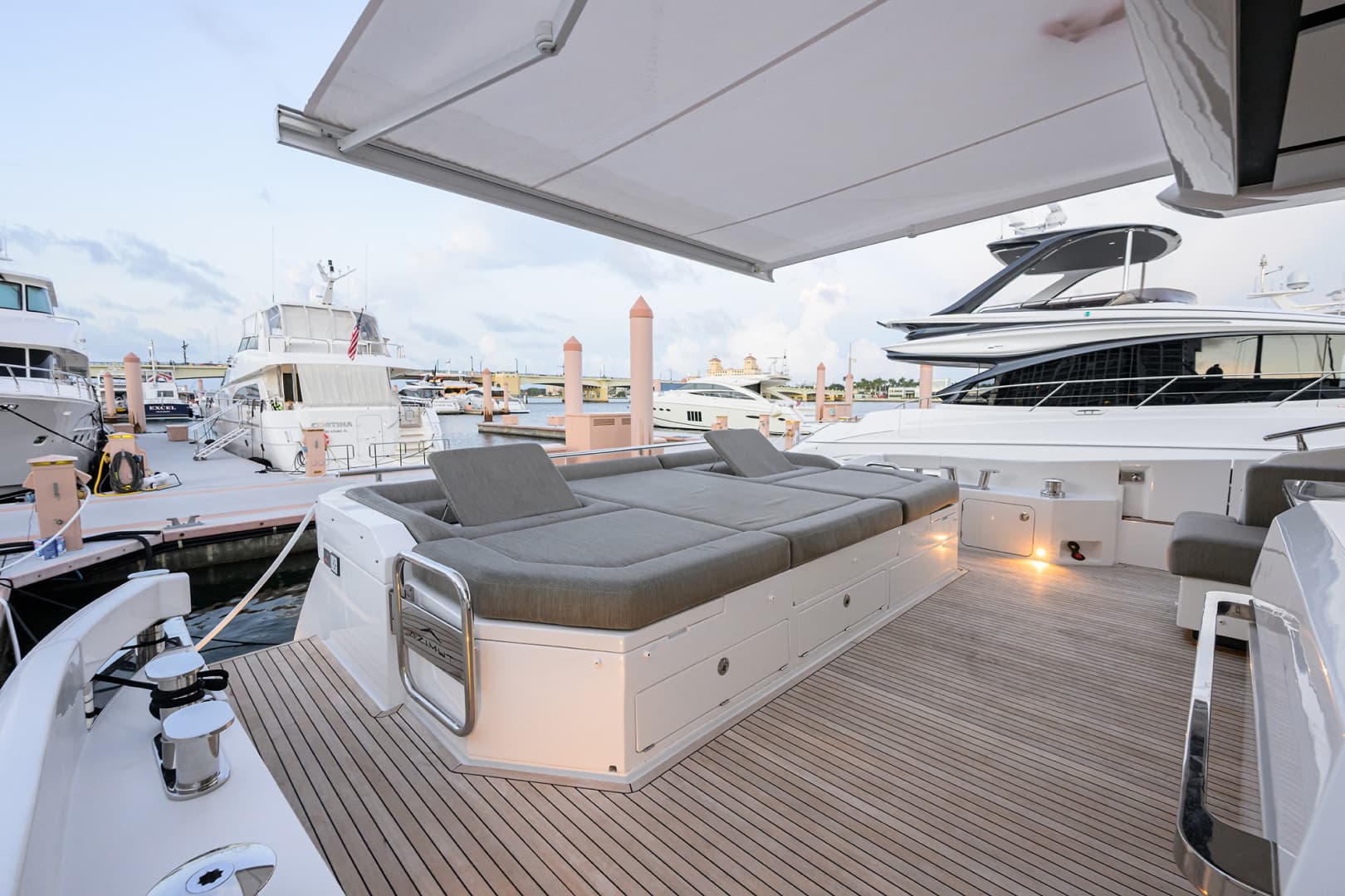2019 Azimut S7 - Image 31