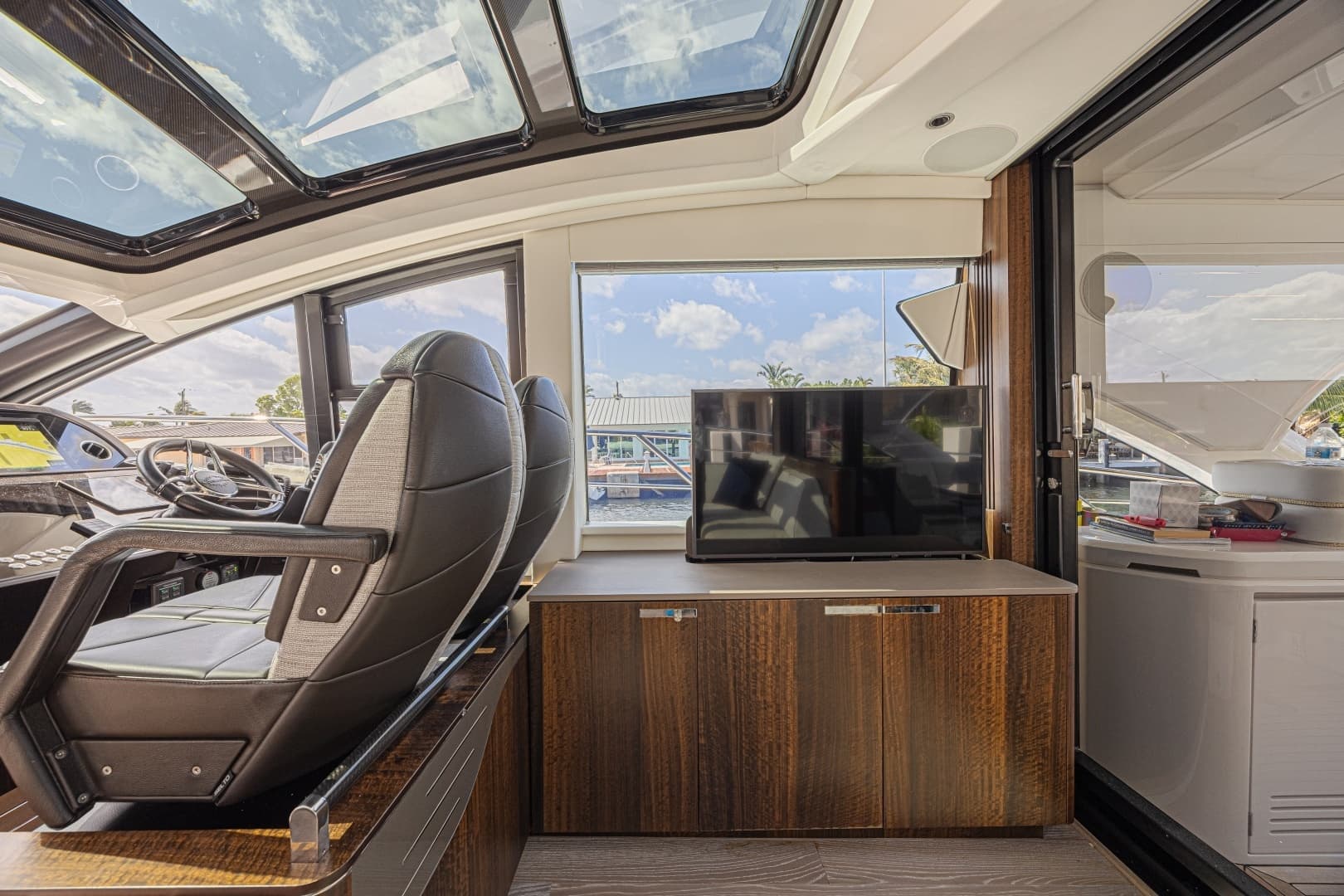 2021 Sunseeker Predator 60 EVO - Image 43