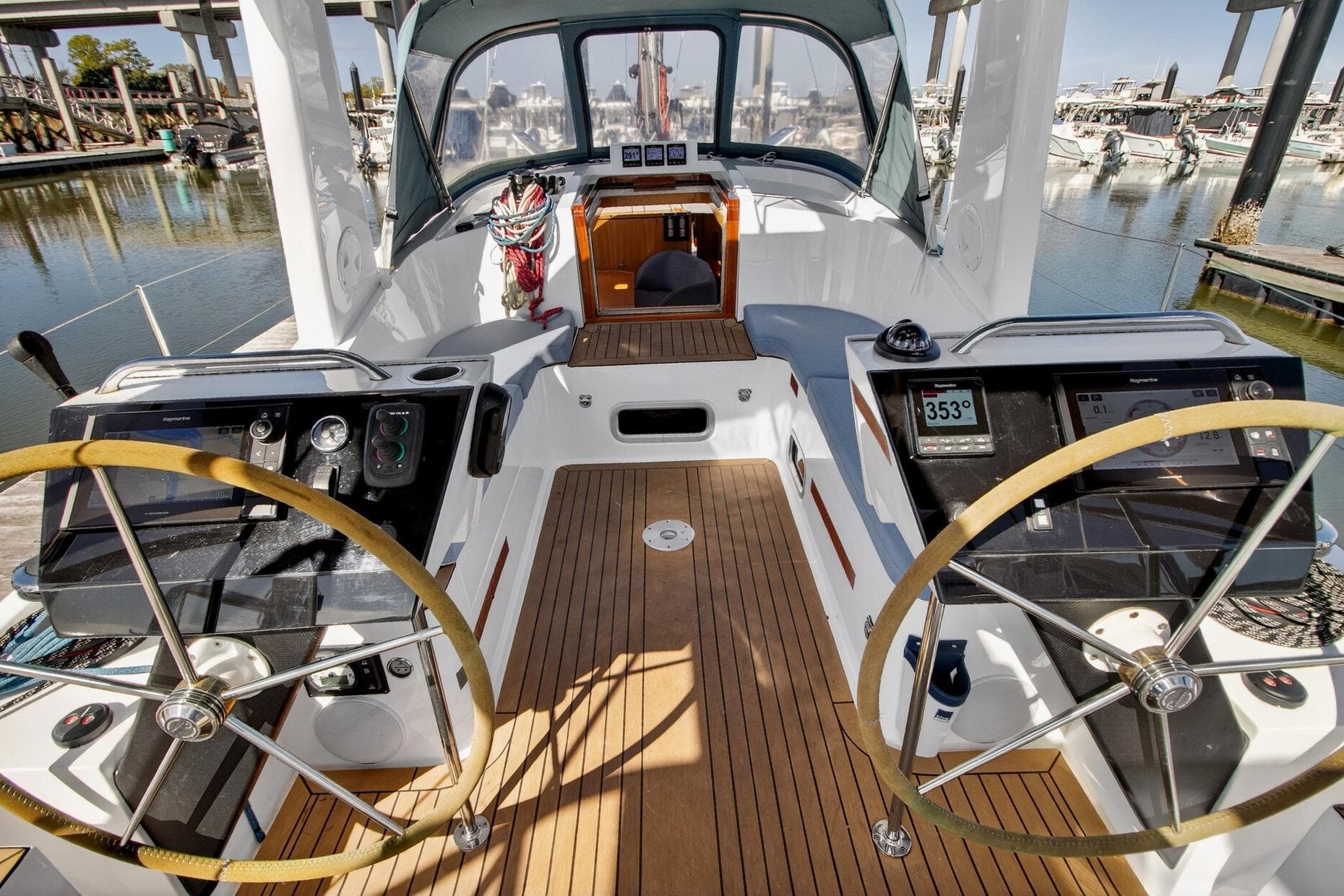 Southerly 420 cockpit with twin wheels
