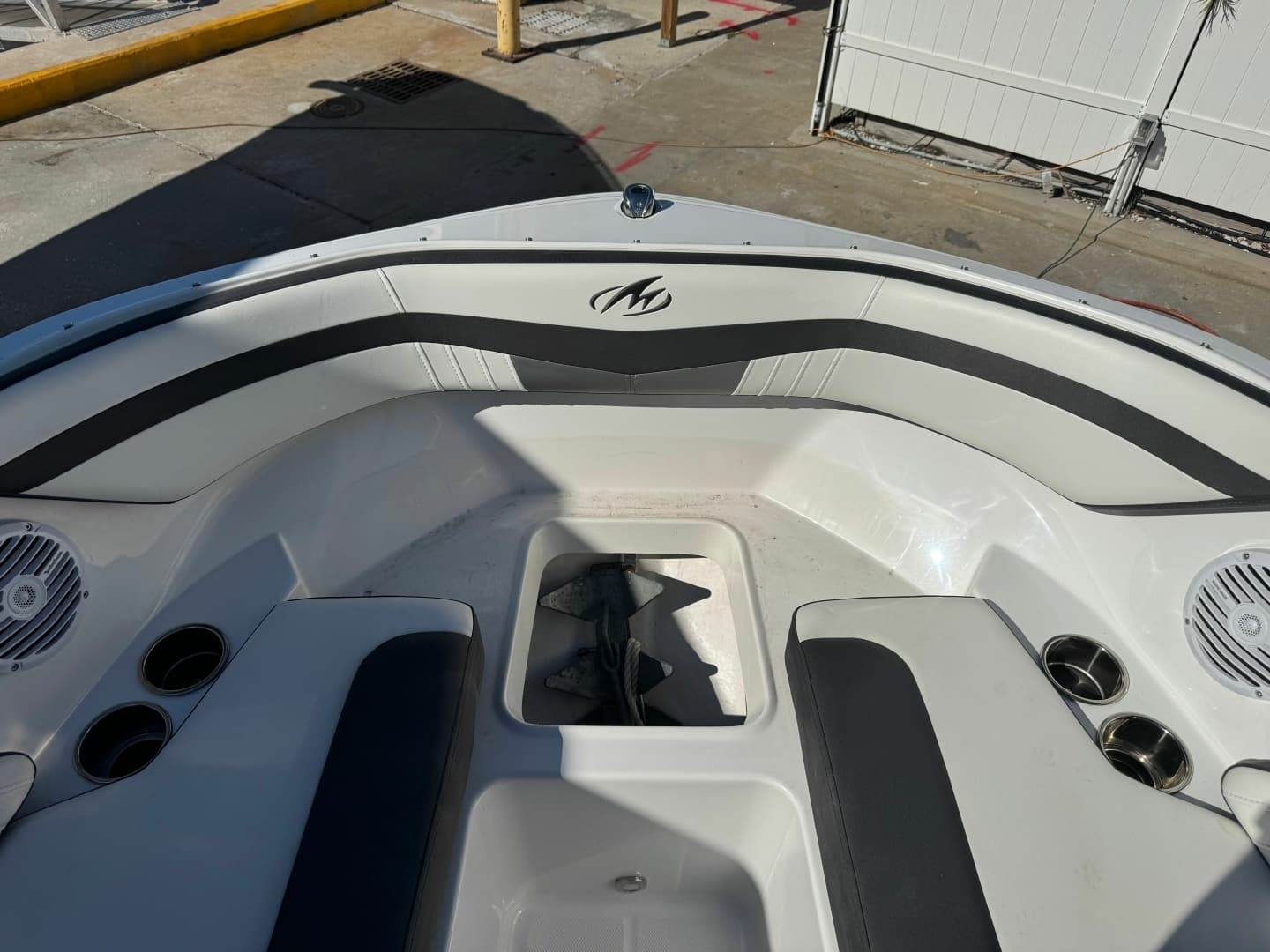 2020 Monterey M-205 - Image 28