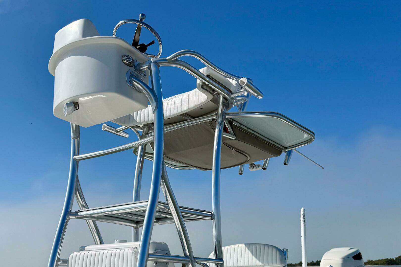 2019 Aquasport 243 Tower - Image 13