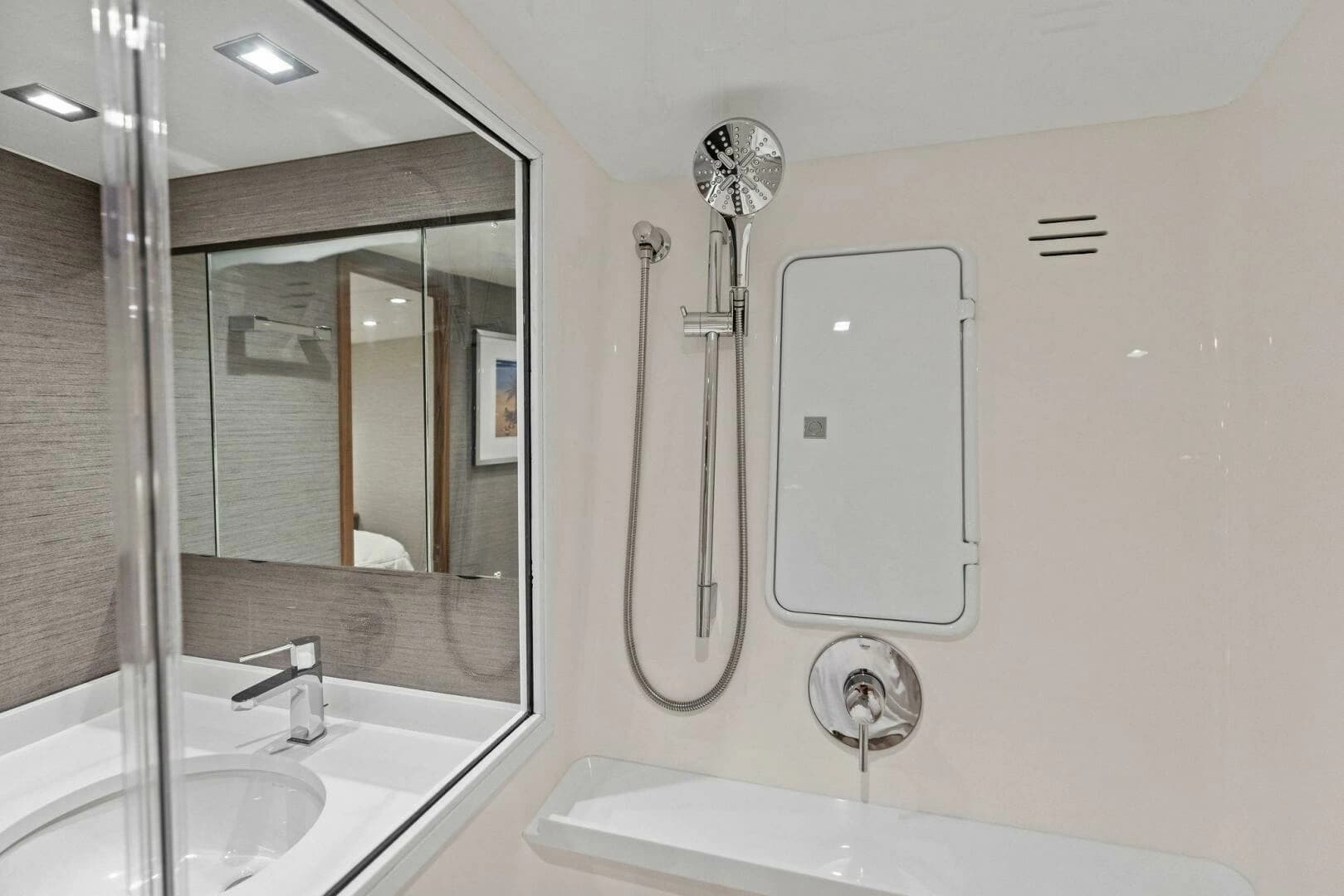 2023 Viking 54 Convertible - Image 22