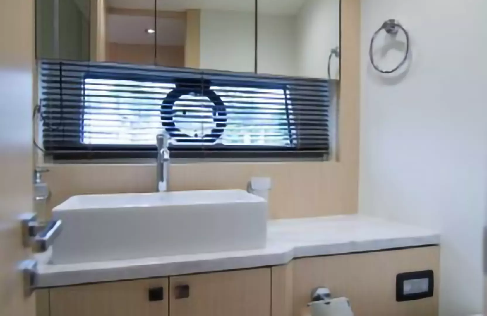 2018 Sunseeker Predator - Image 38