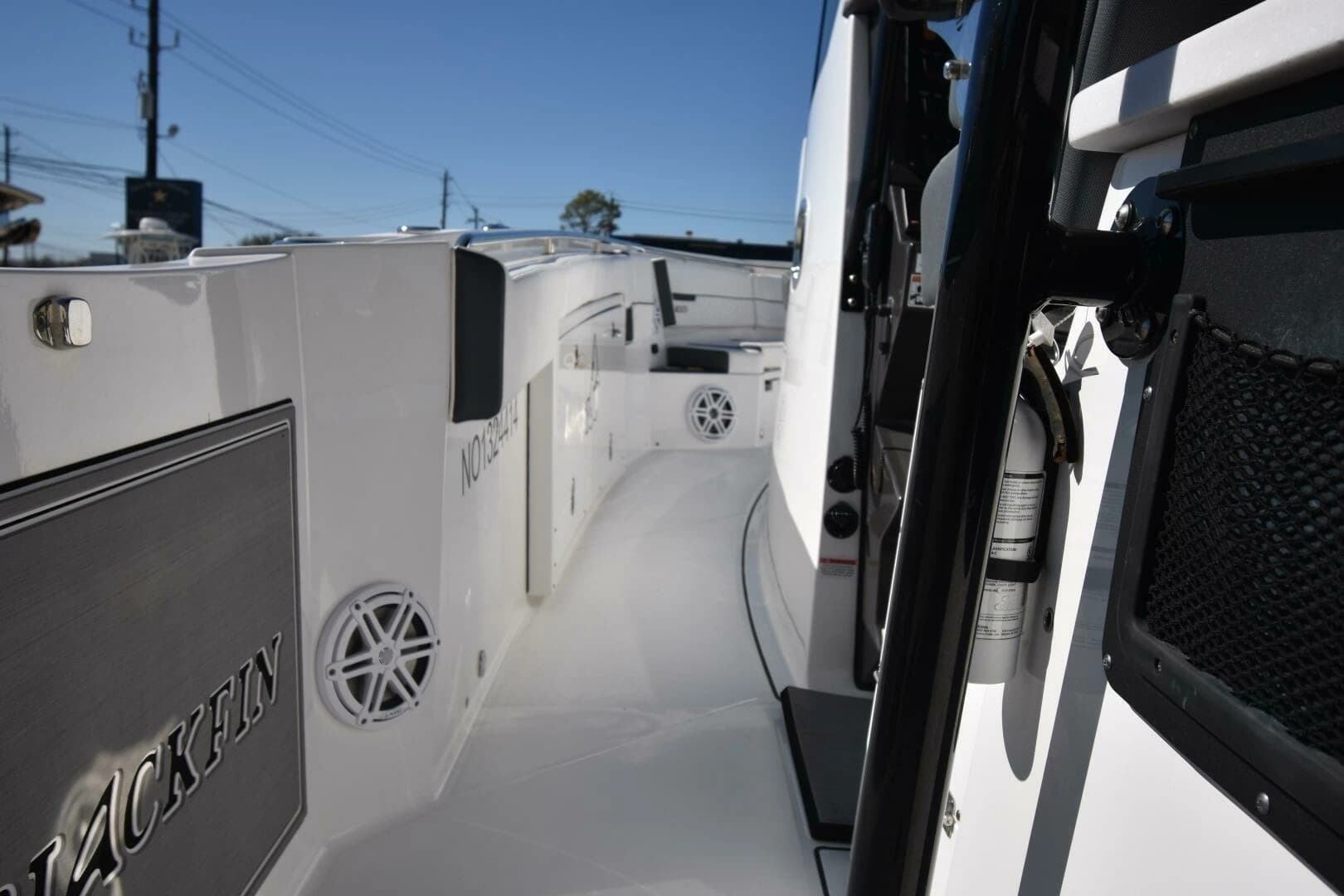 2021 Blackfin 332 - Image 14