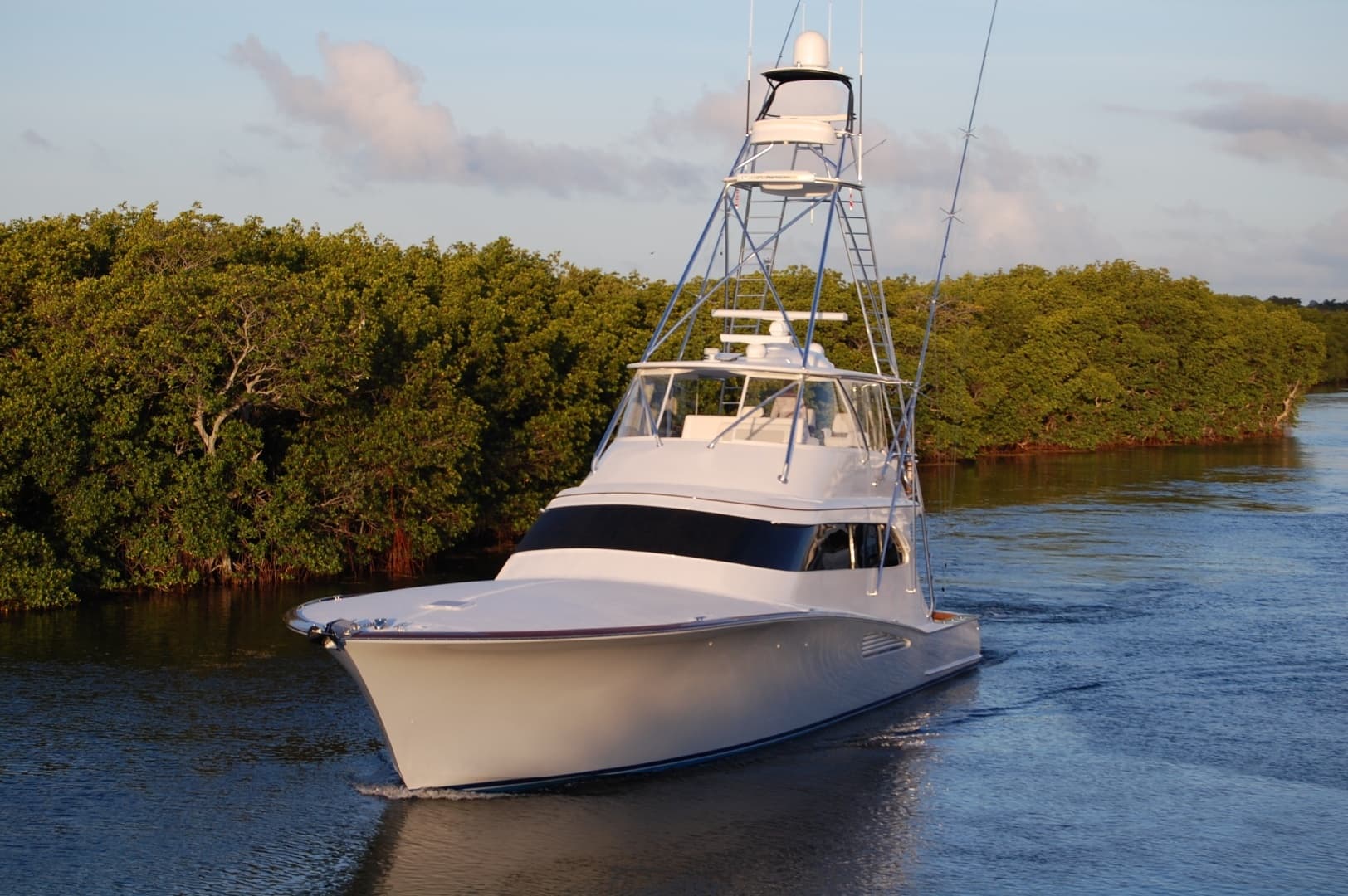 2021 Weaver 75 Convertible - Image 3