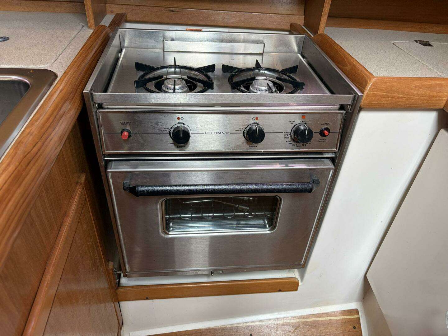 2004 Catalina 350 - Image 43