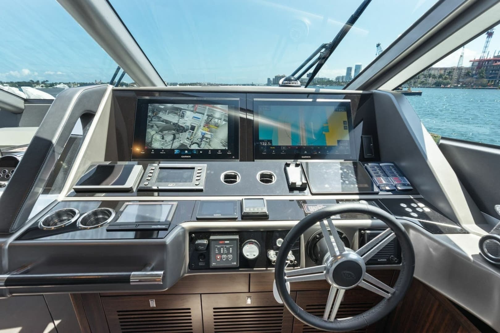 2026 Sunseeker 88 Yacht - Image 58