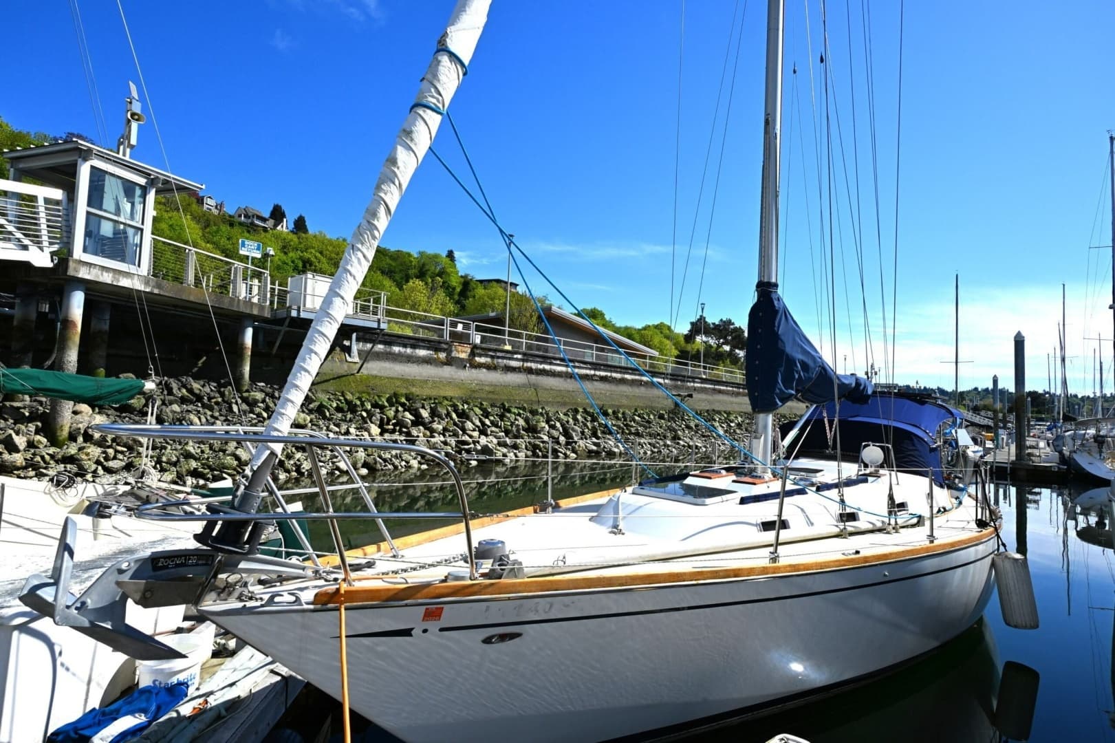 1980 Tartan 37 - Image 3