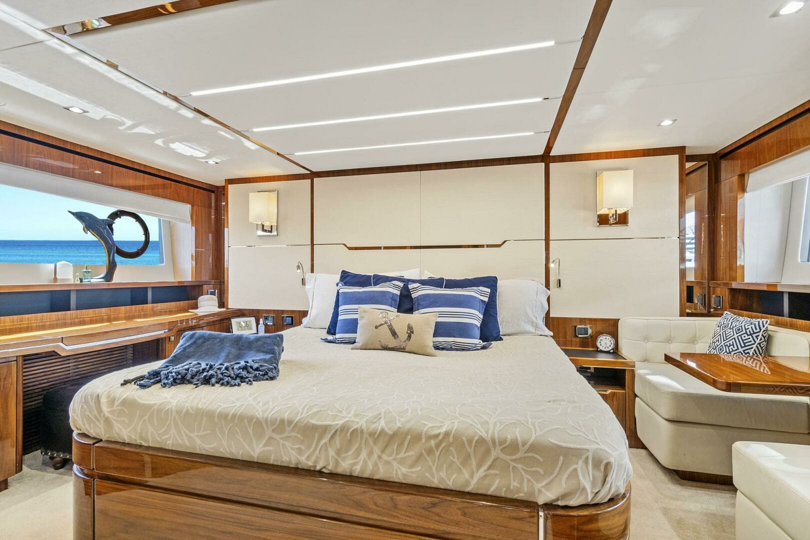 2017 Sunseeker 68 Sport Yacht - Image 59