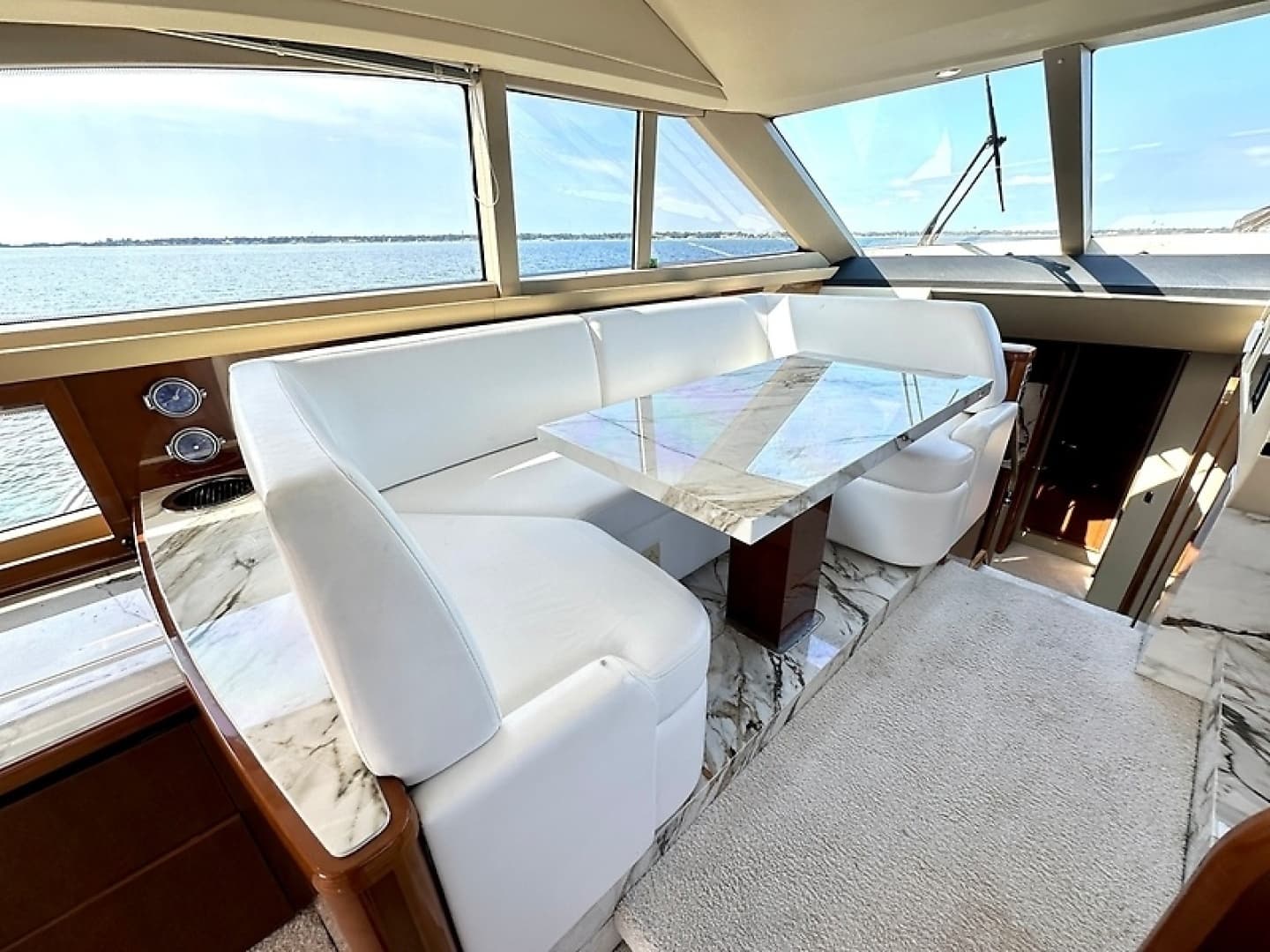 2009 Princess F54 flybridge - Image 25