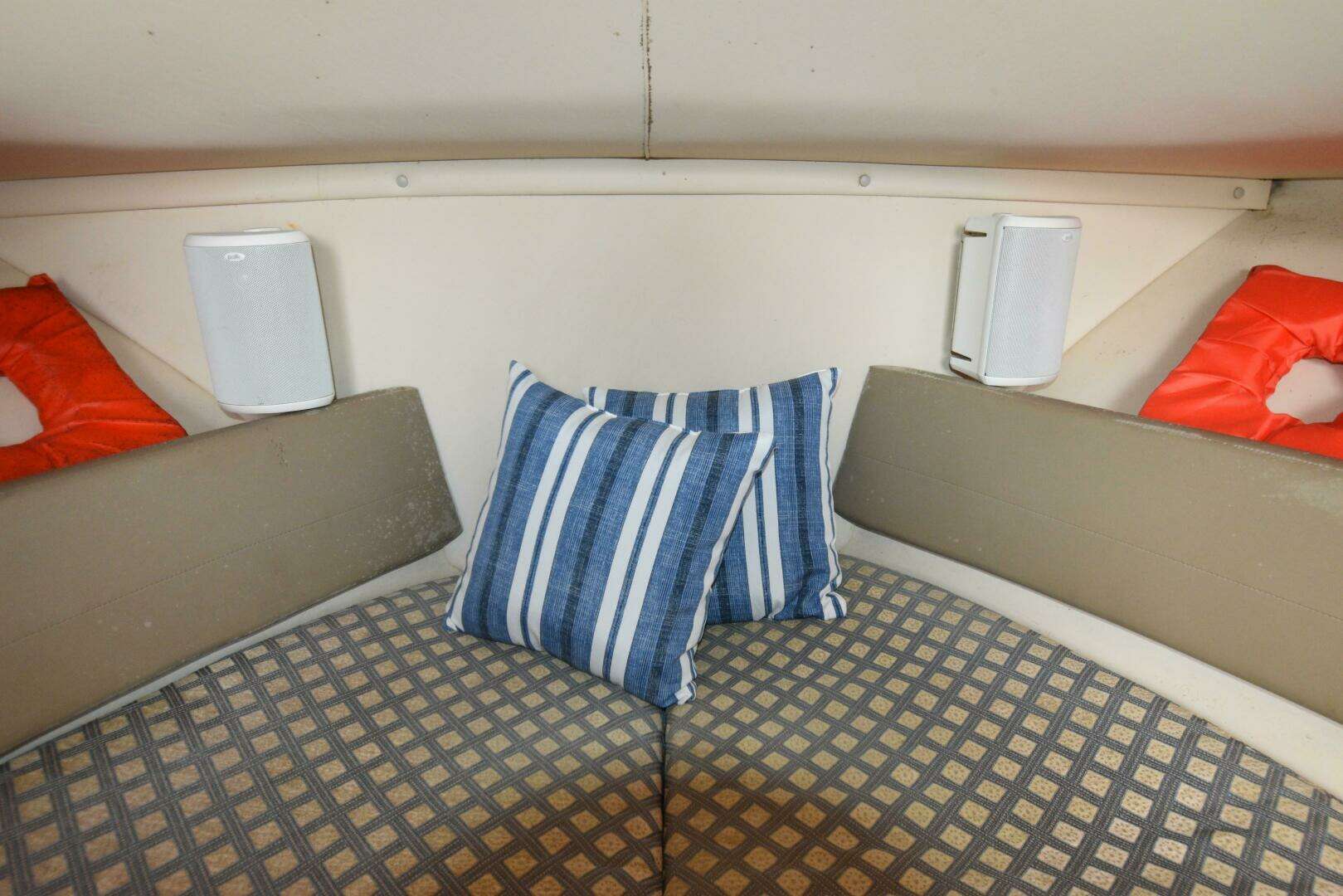 2005 Pursuit 3070 Offshore Express - Image 22