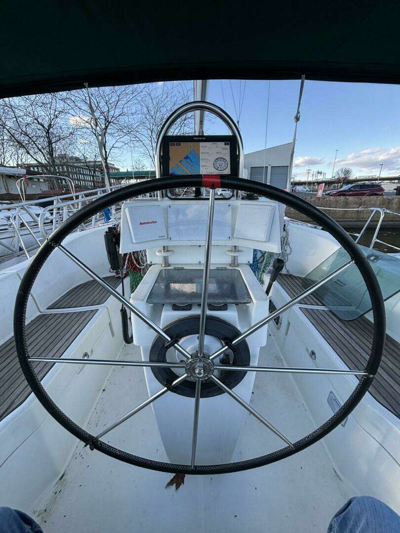 1997 Beneteau Oceanis 351 - Image 11