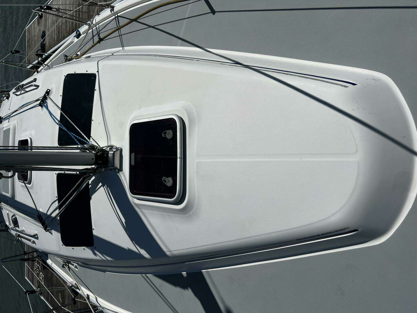2004 Hunter 33 - Image 16