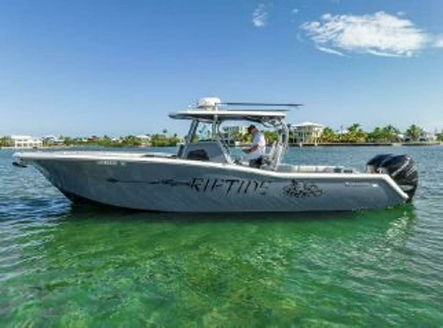 2020 Tidewater 320 CC Adventure - Image 4