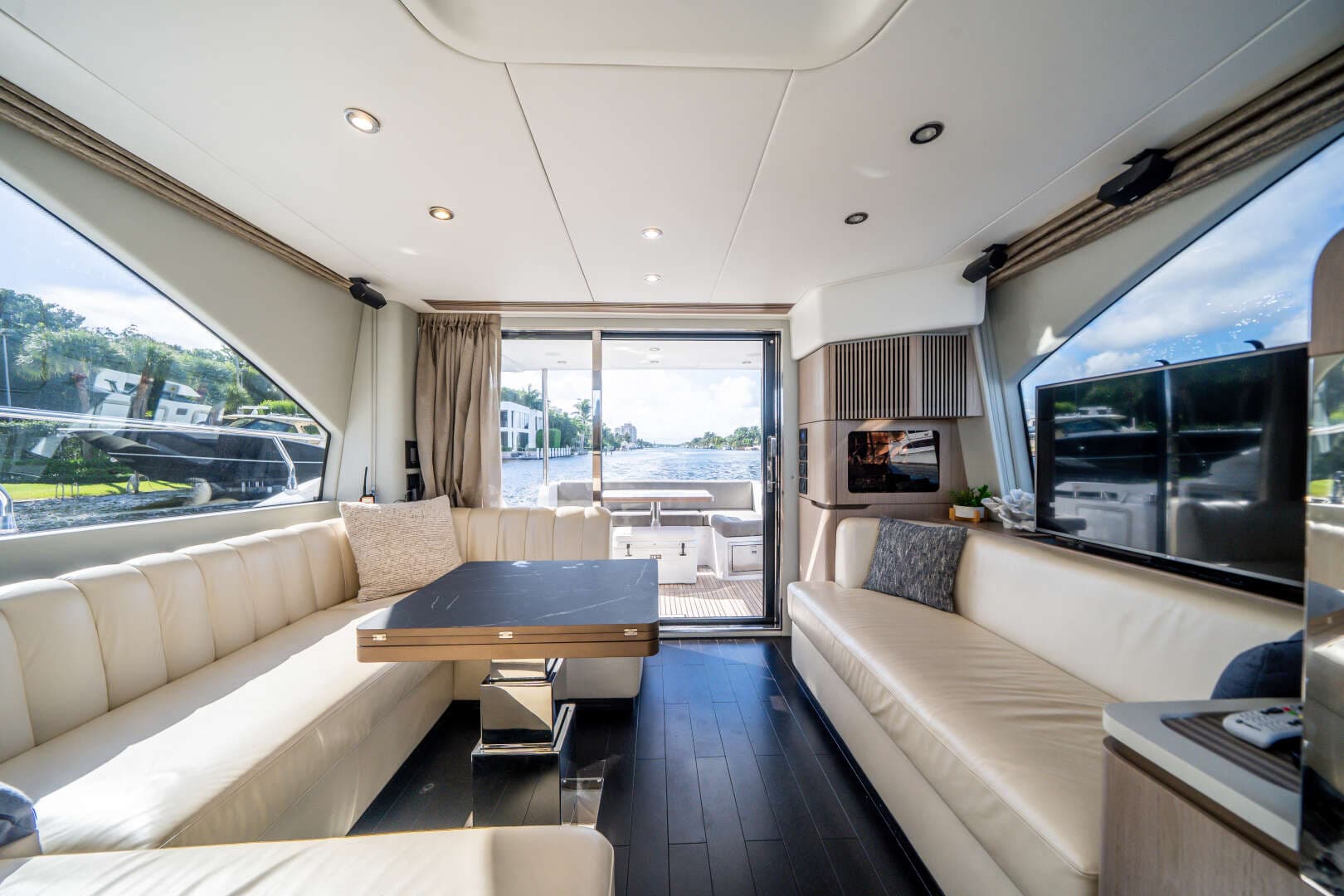 2022 Azimut 50 FLY - Image 26