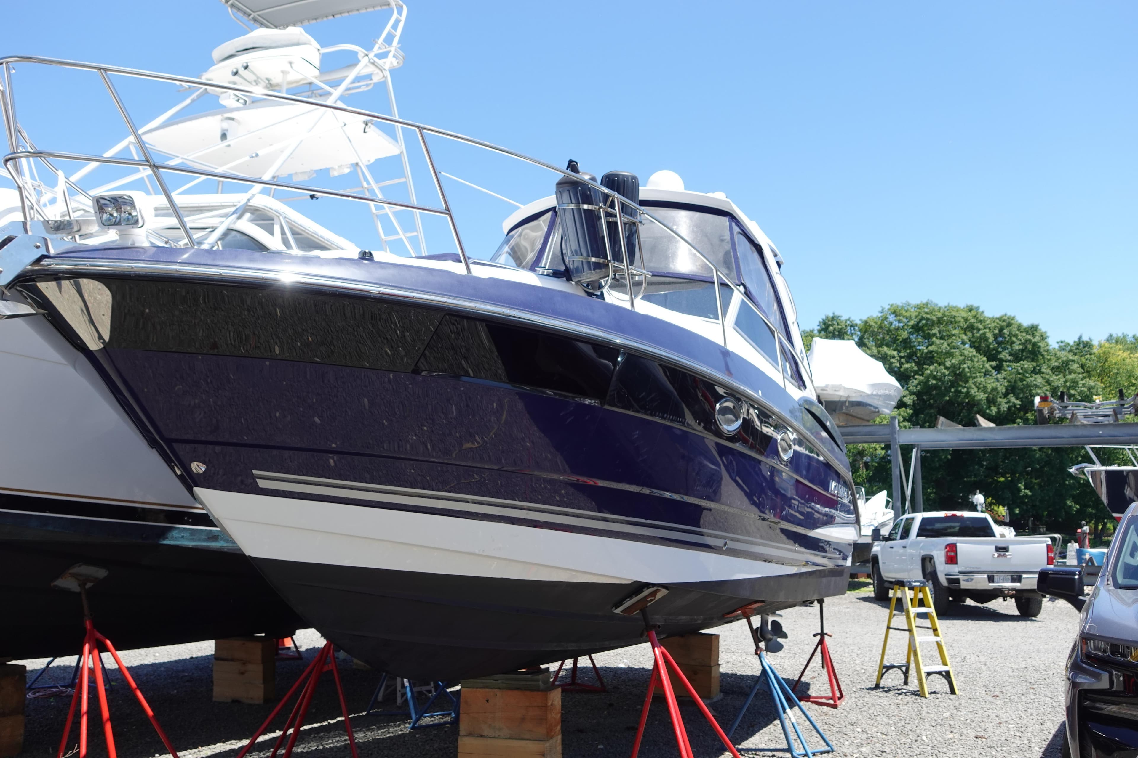 2017 Monterey 335 Sport Yacht