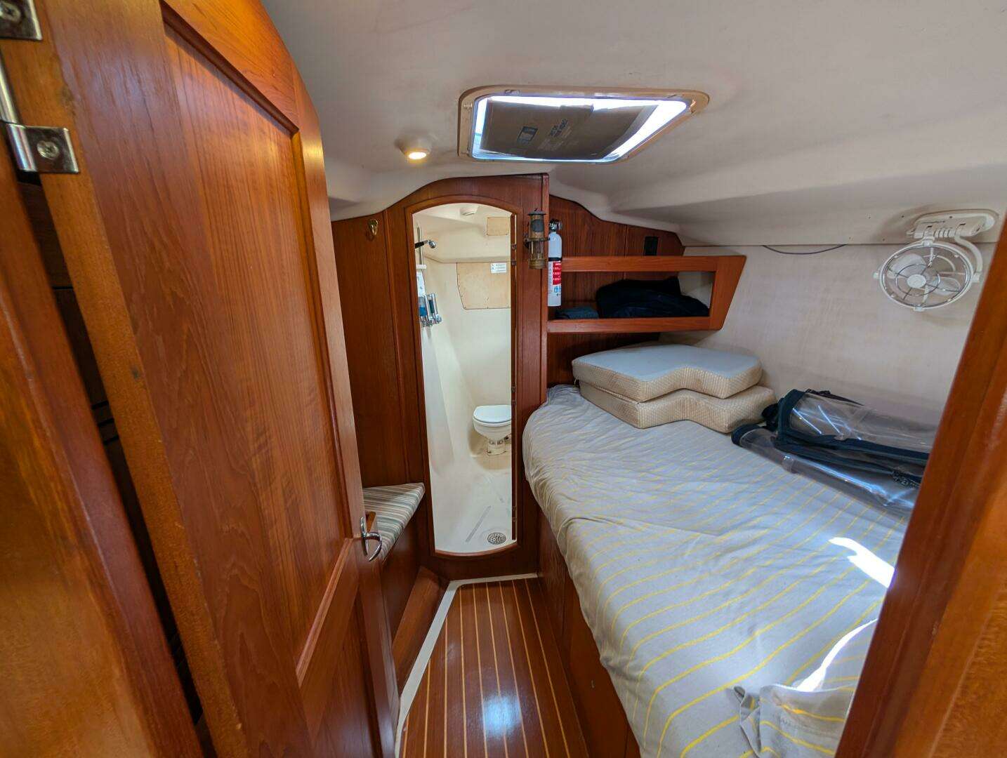 2002 Hunter 410 - Image 25