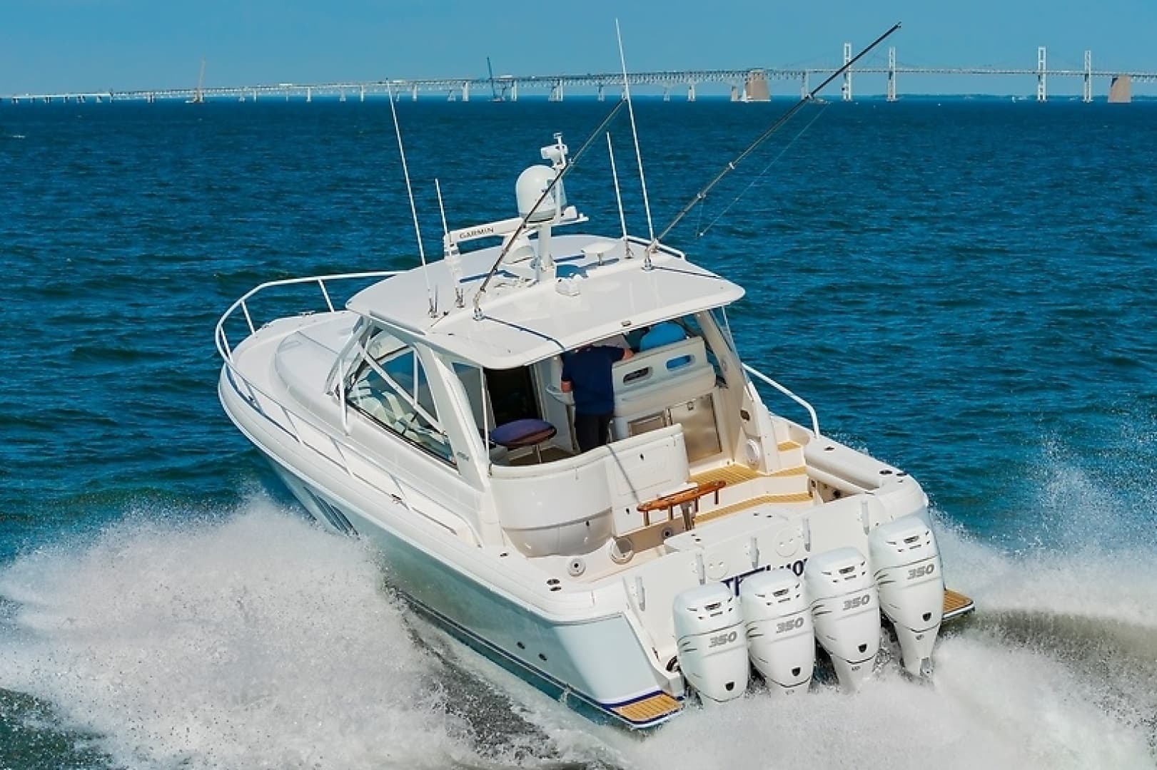 2010 Intrepid 475 Sport Yacht - Image 6