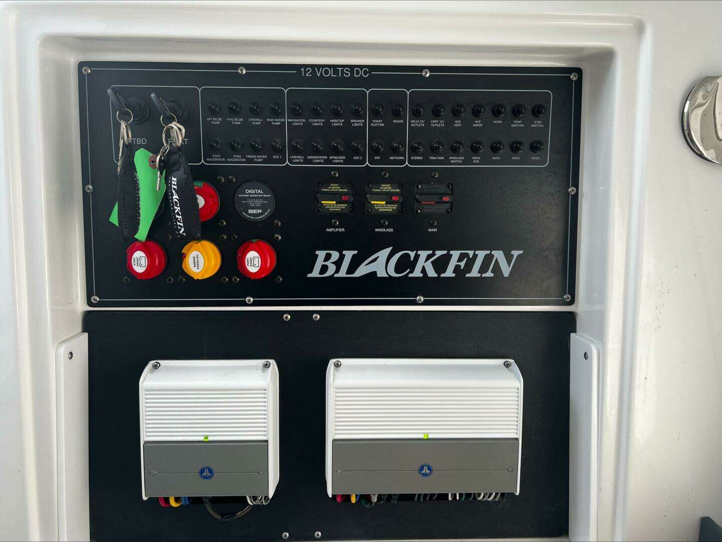 2023 Blackfin 272 CC - Image 10