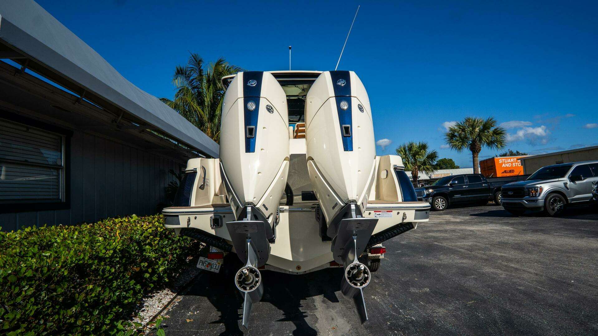 2025 Chris-Craft Catalina - Image 5