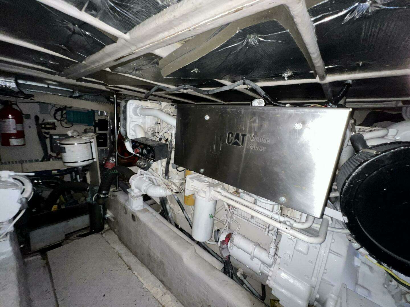 2002 Sea Ray 560 Sedan Cruiser - Image 46