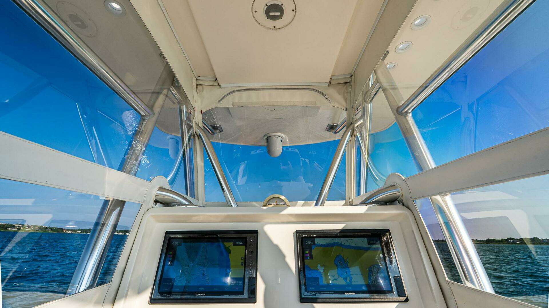 2016 Invincible 33 Open Fisherman - Image 21