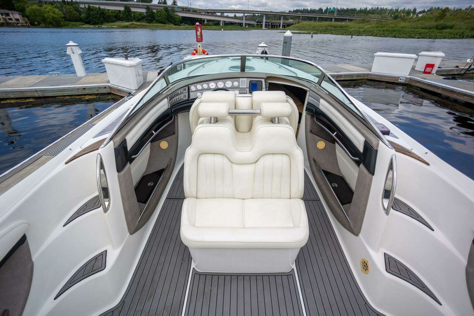 2005 Cobalt 343 - Image 8