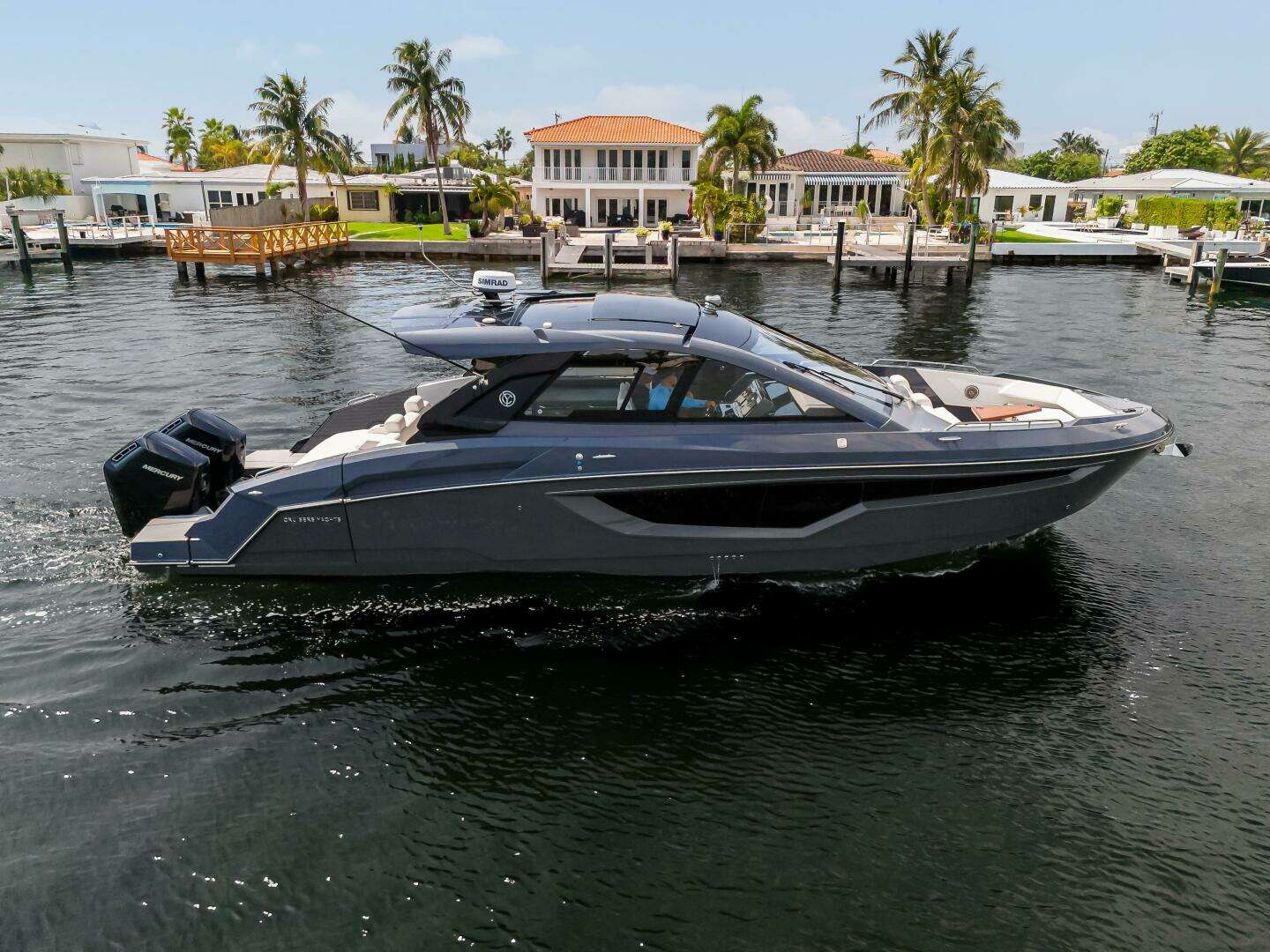 2023 Cruisers Yachts 42 GLS OB - Image 4