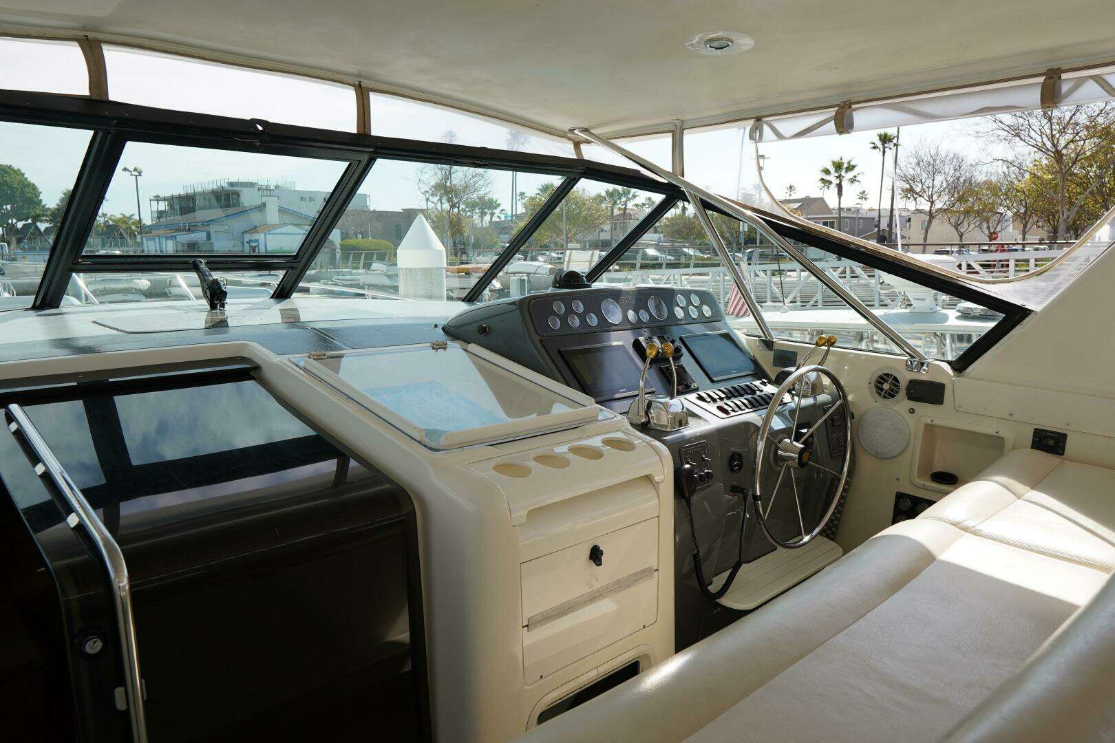 1994 Tiara Yachts — - Image 15
