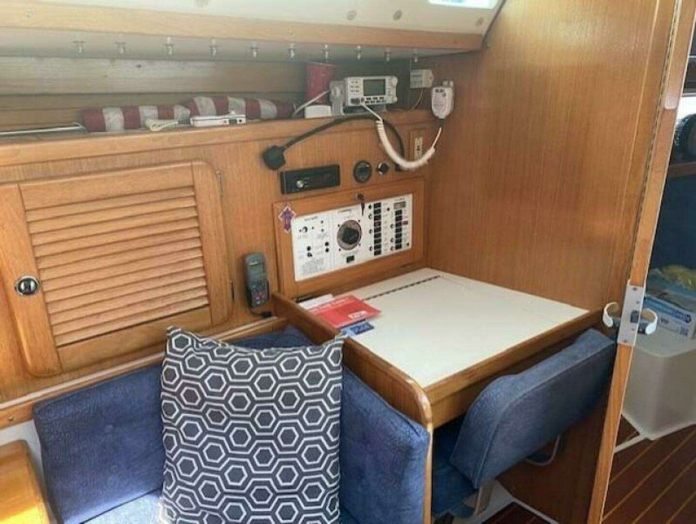 1999 Catalina 36 MKII - Image 22