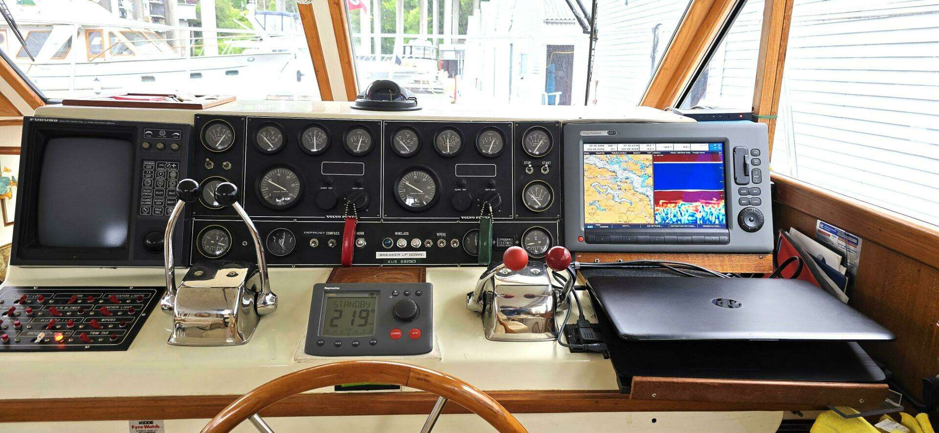 1988 Vantare 44 Aft Cabin - Image 22